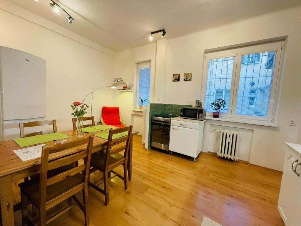 Lovely 2bdr In Center, Wifi & Self-check In Bratislava