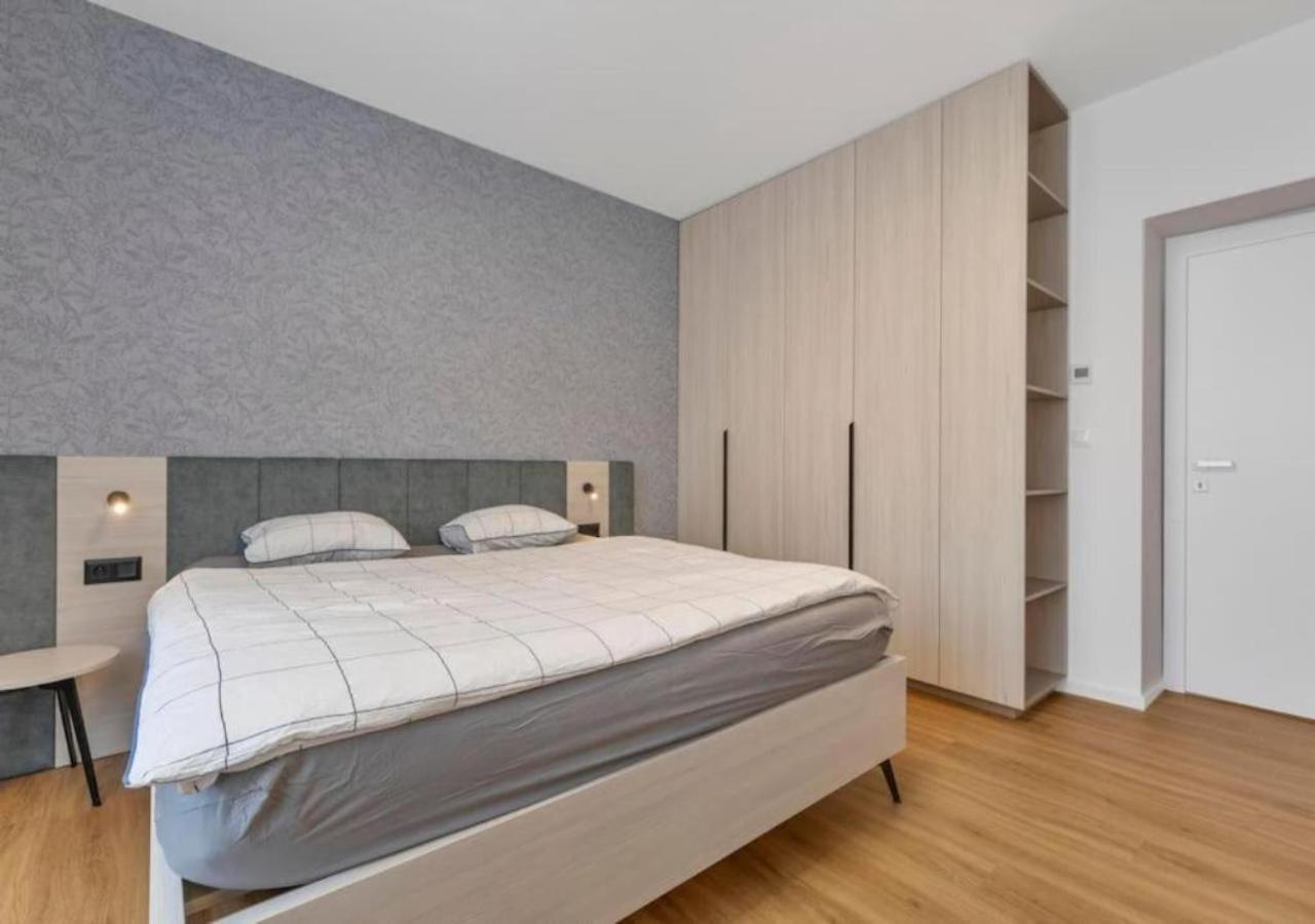 Appartamento Modern Near Train Station With Balcony #7 *