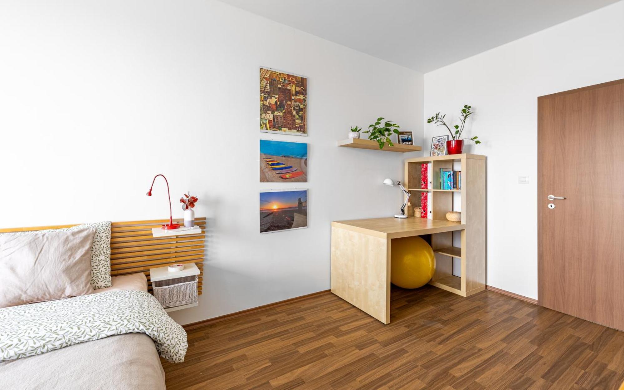 Bosakova Retreat With Balcony *