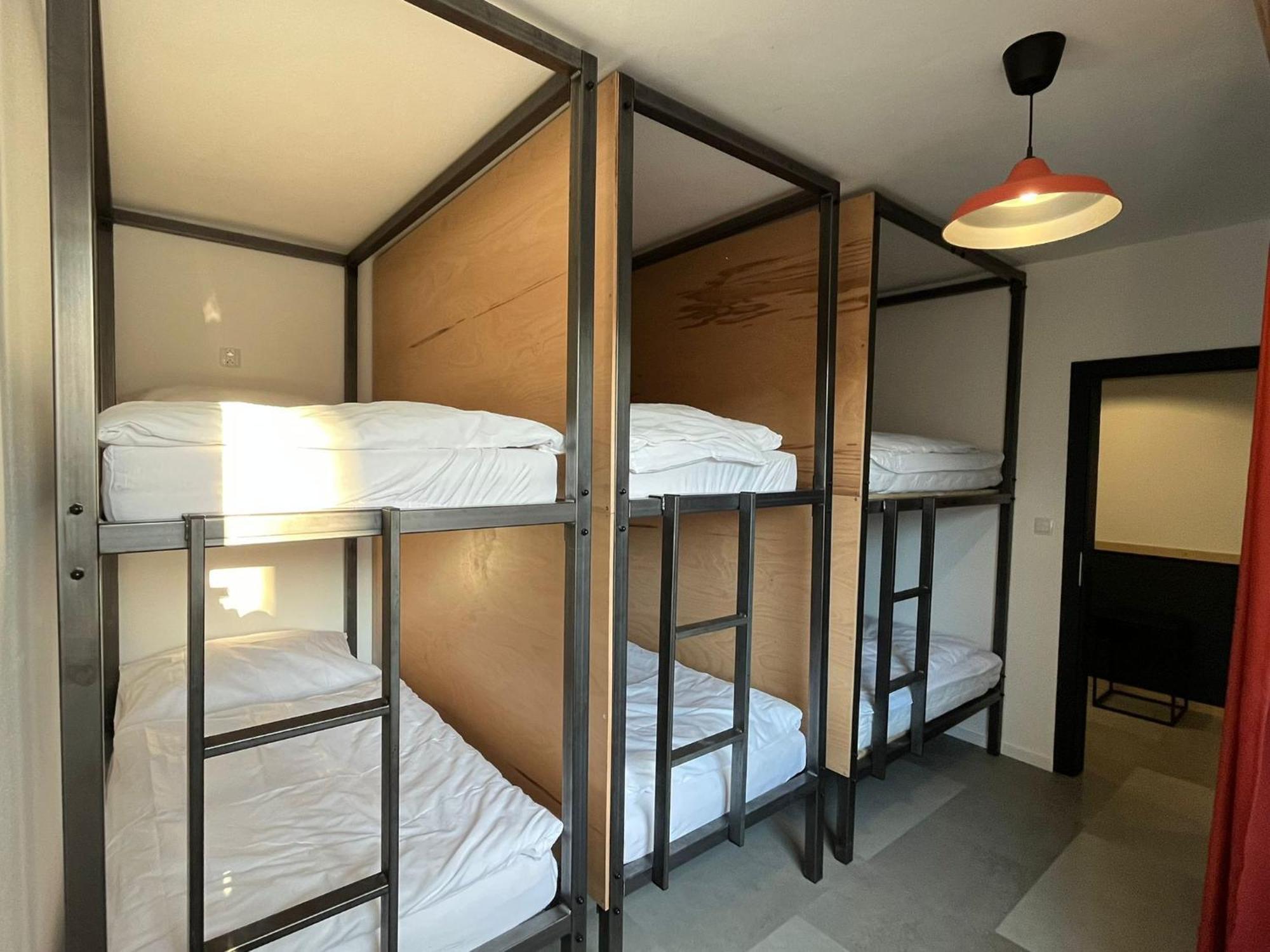 Vibe Station Loft By Zazi Hostel Pressburg