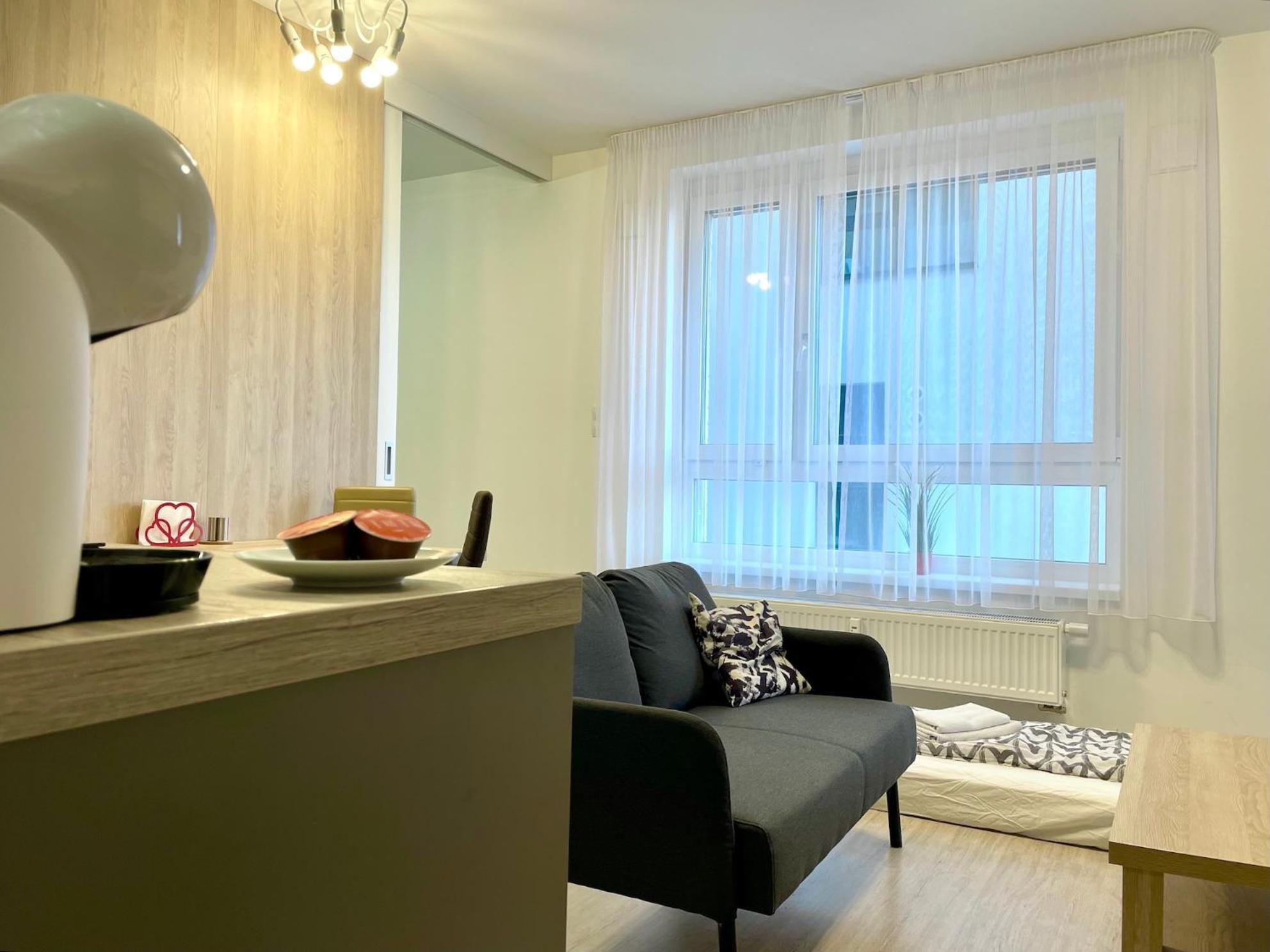 Apartment Explore