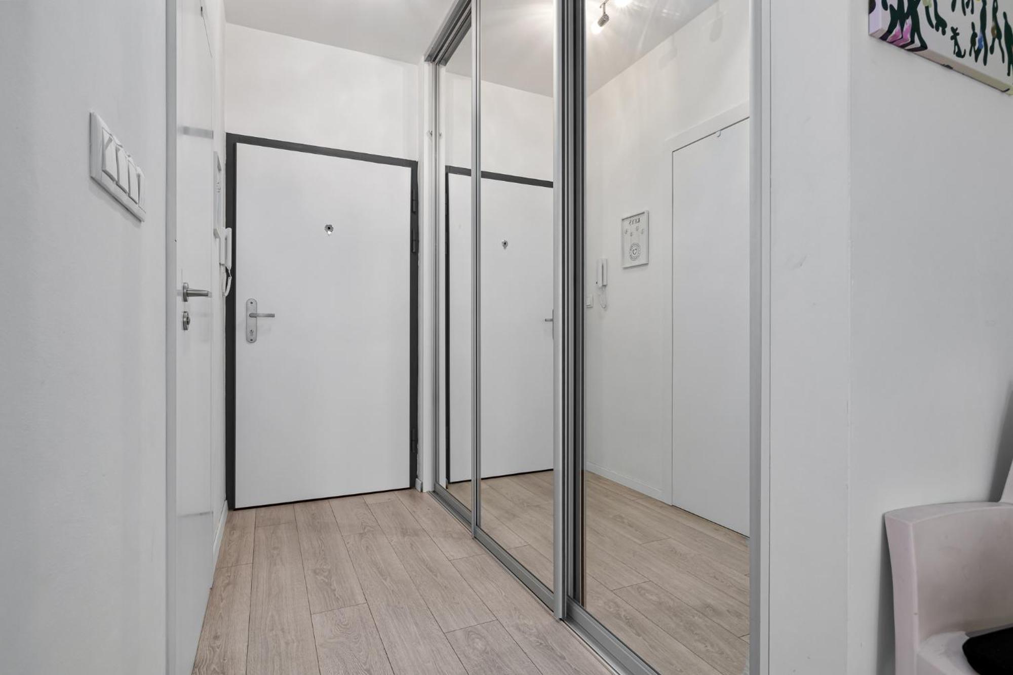 Ahoj Park, Terrace Vibes Studio, Private Parking * Bratislava