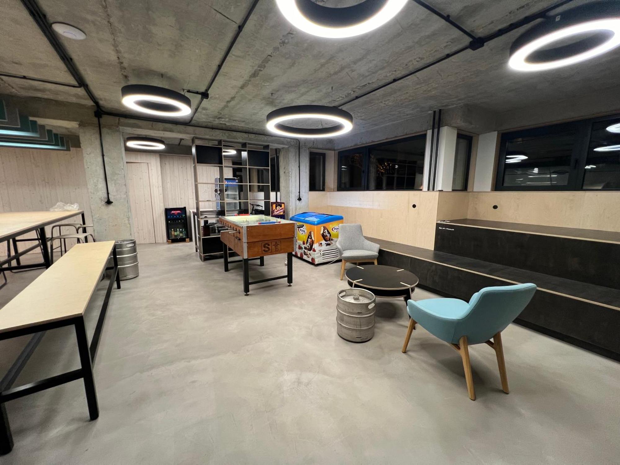 Vibe Station Loft By Zazi Hostel *