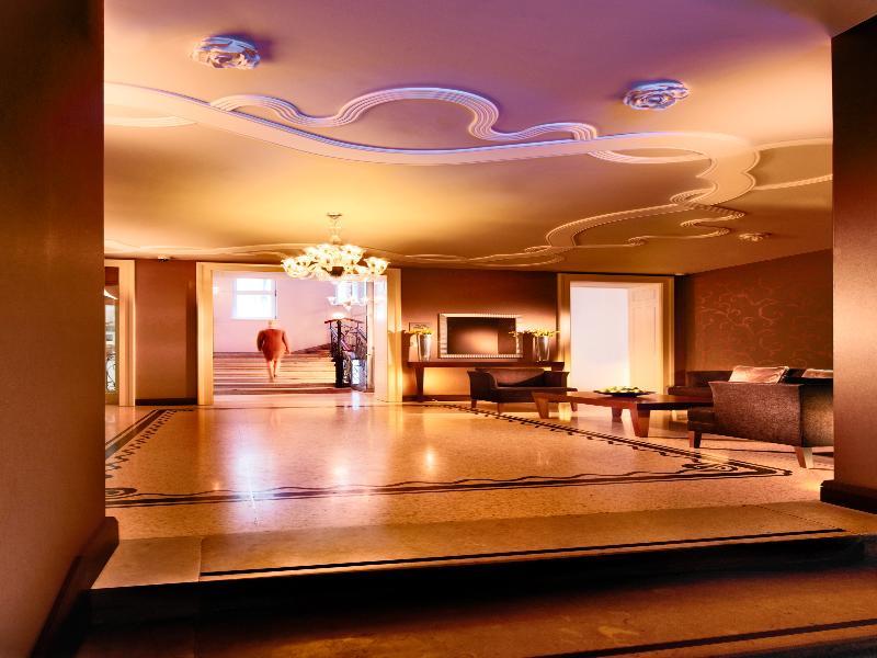 Roset & 4* Bratislava