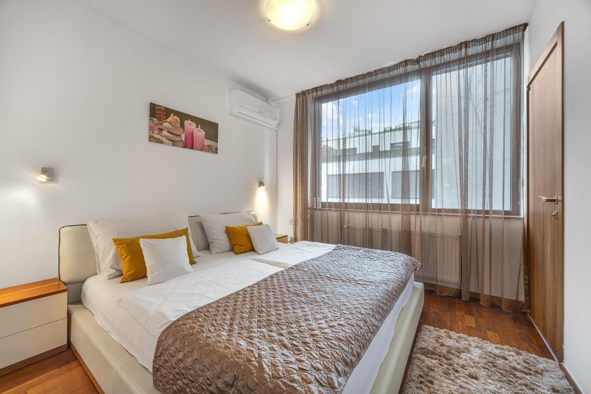 Apartment Revon Business 48 Dunajska Bratislava
