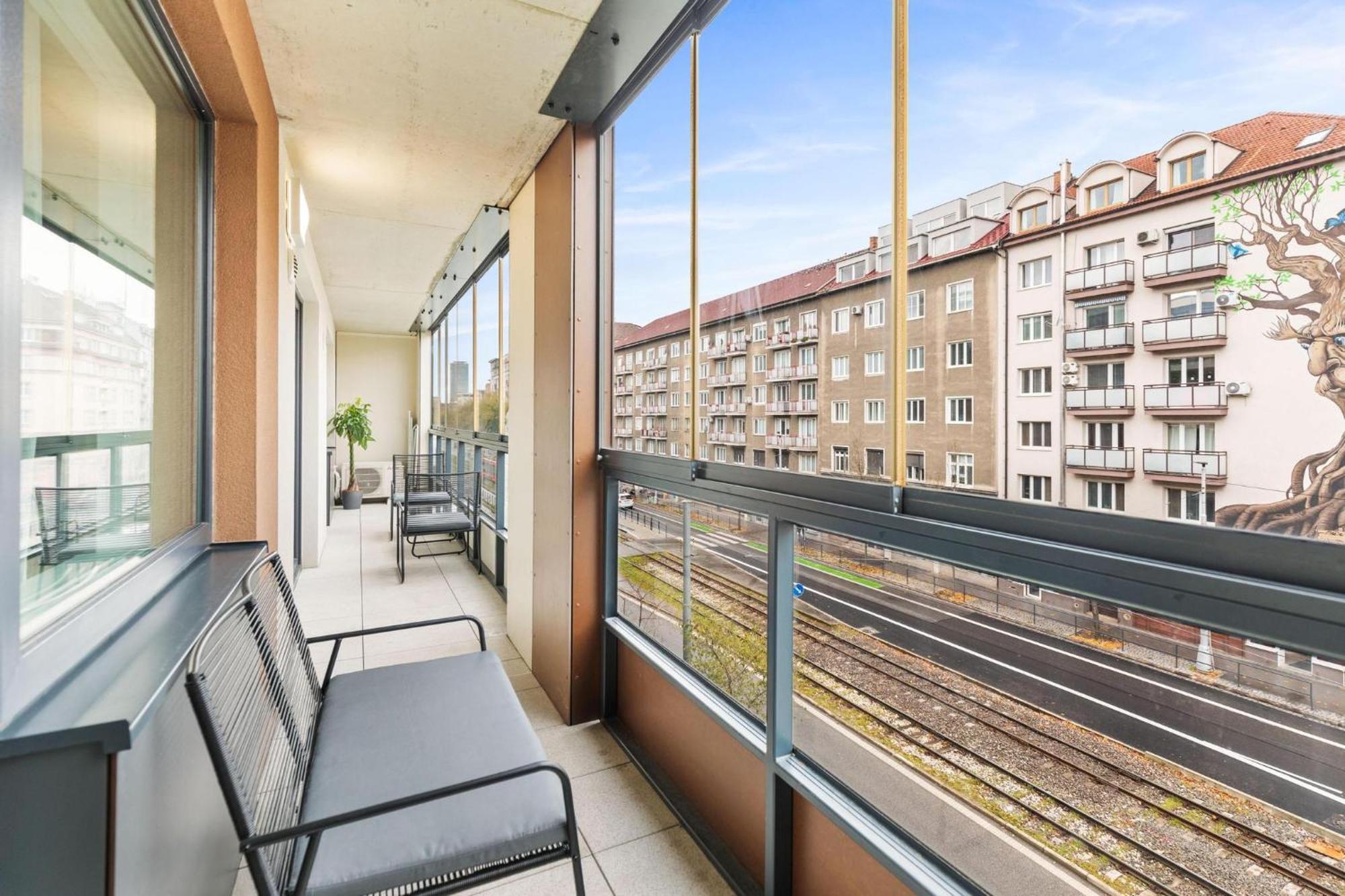 Apartment Lam Urban - Balcony *