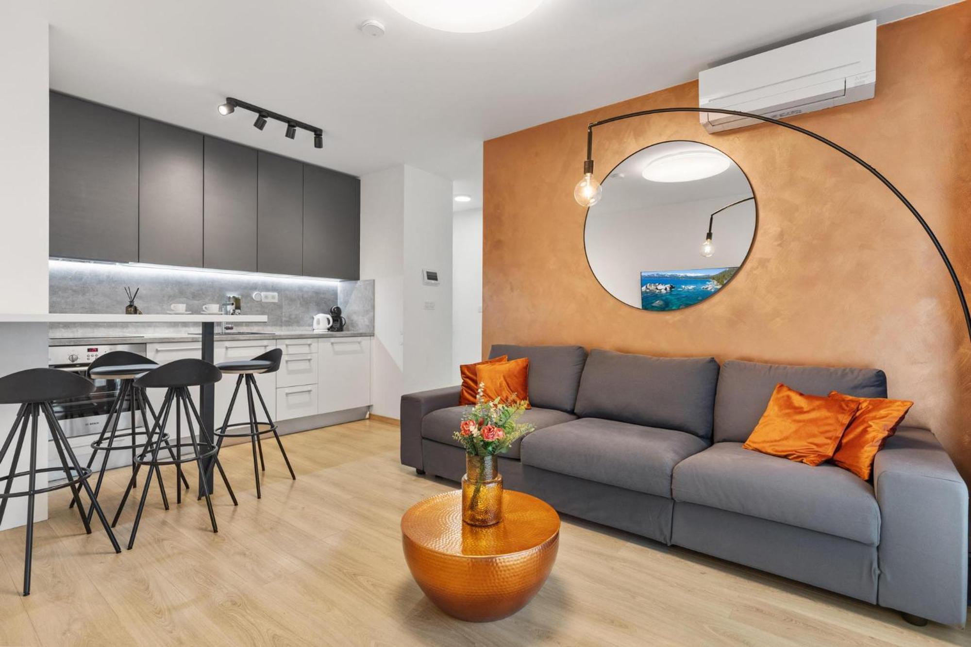 Lam Urban - Balcony Apartment Bratislava