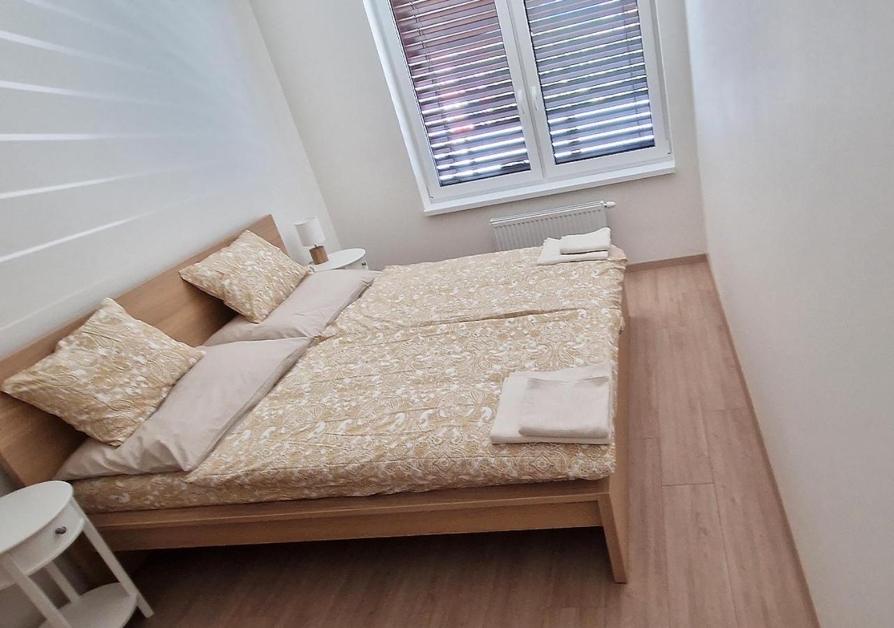Two Check In -c Bratislava