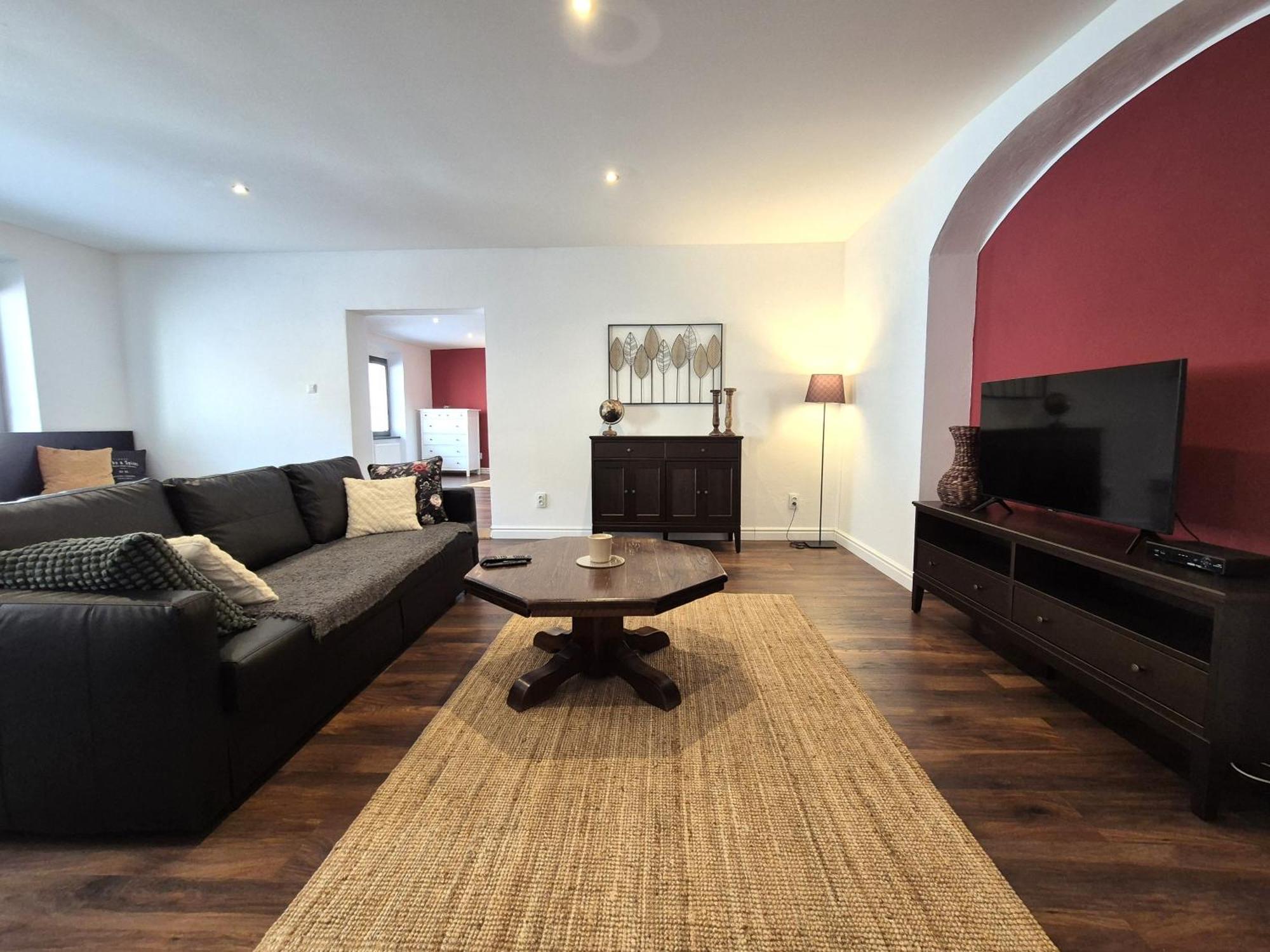 Zoe - Old Town Apartment