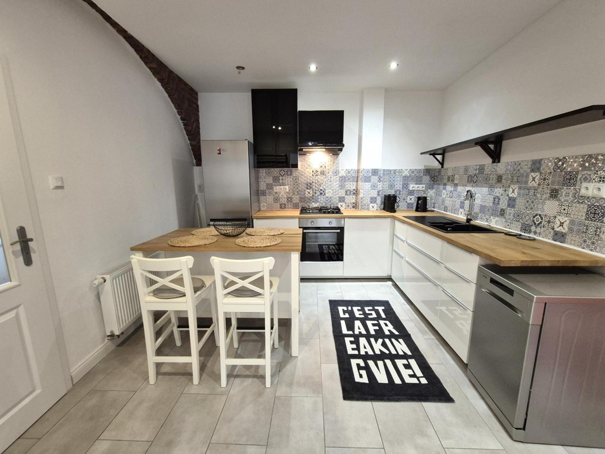 Zoe - Old Town Apartment *