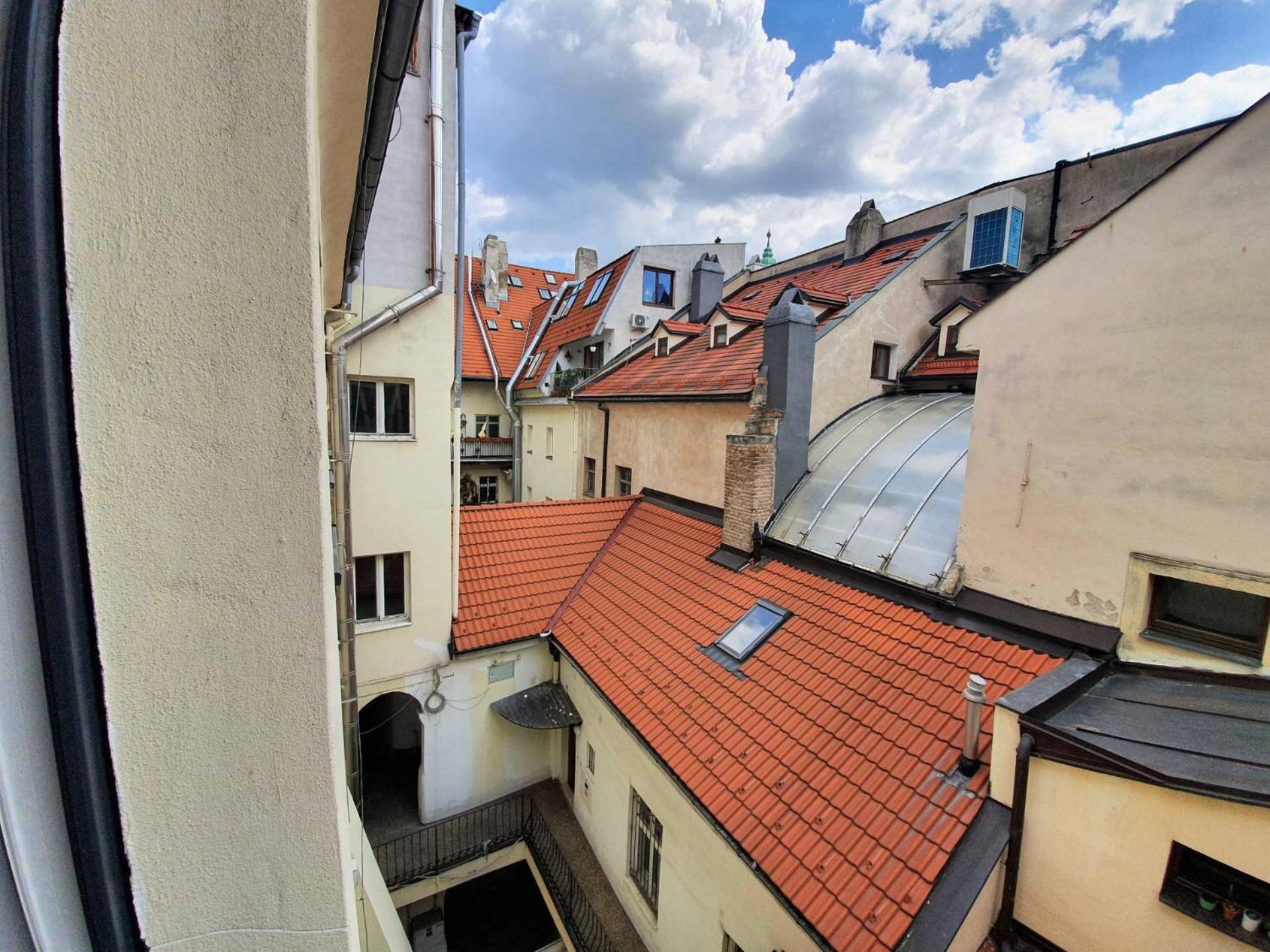 Zoe - Old Town Apartment *