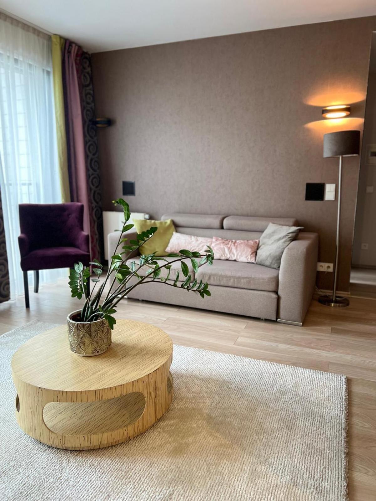 Apartment Skau 2 Eurovea Garden View Free Parking Bratislava