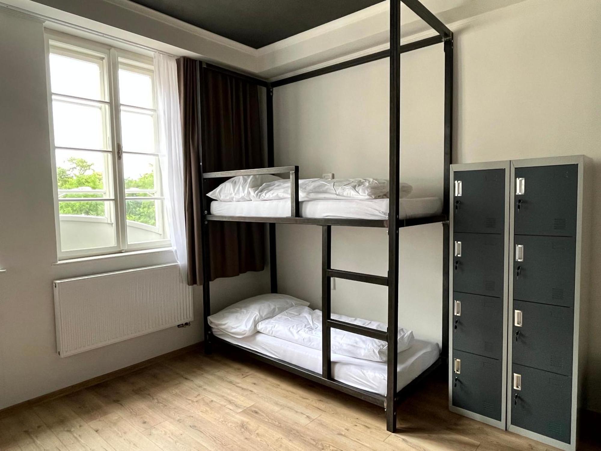 Waltz Hostel