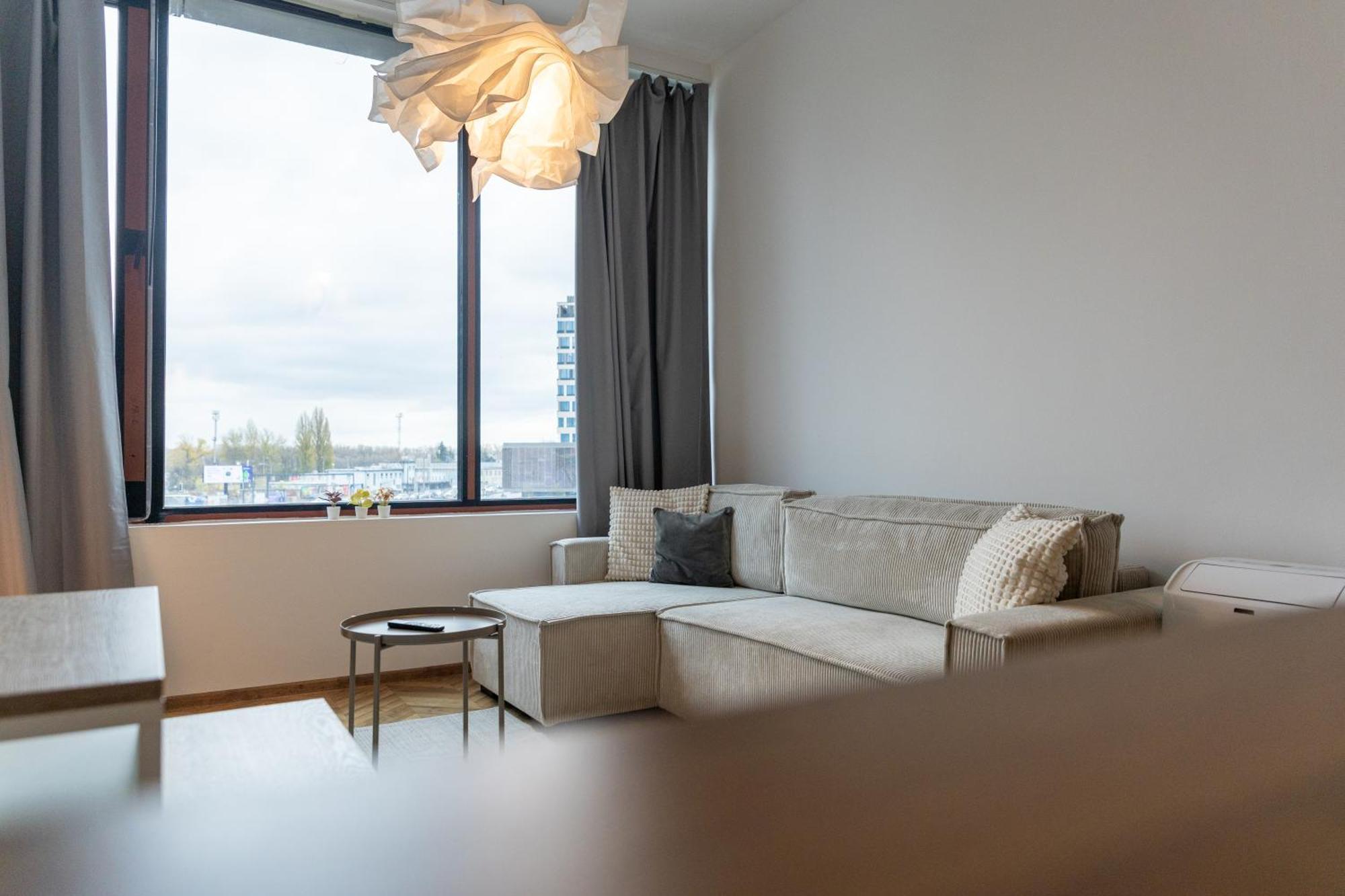 Apollo Luxe, Near Downtown, Private Parking Apartment Bratislava