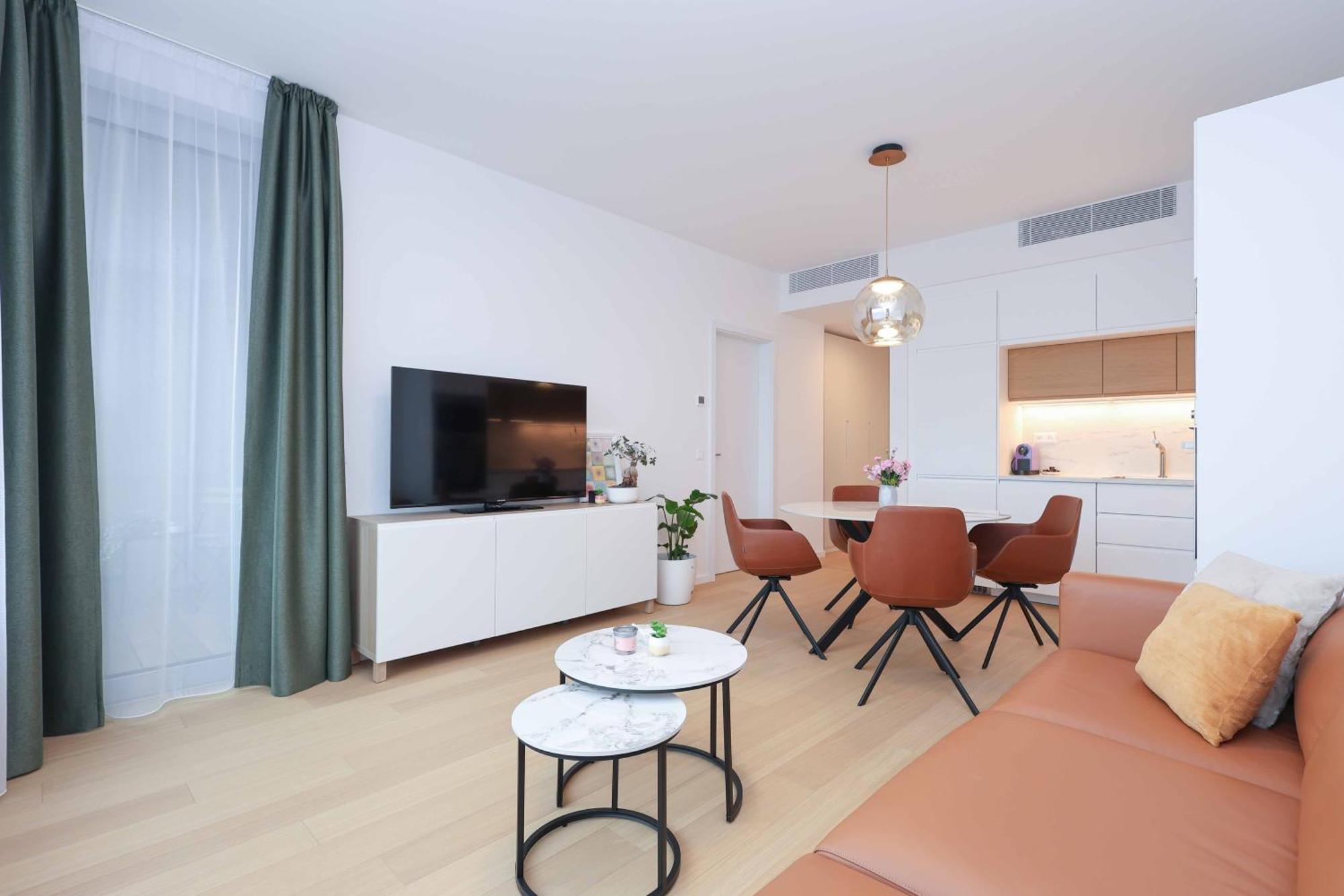 Apartment Skypark Tower 4, Free Parking And Beautiful Views Bratislava