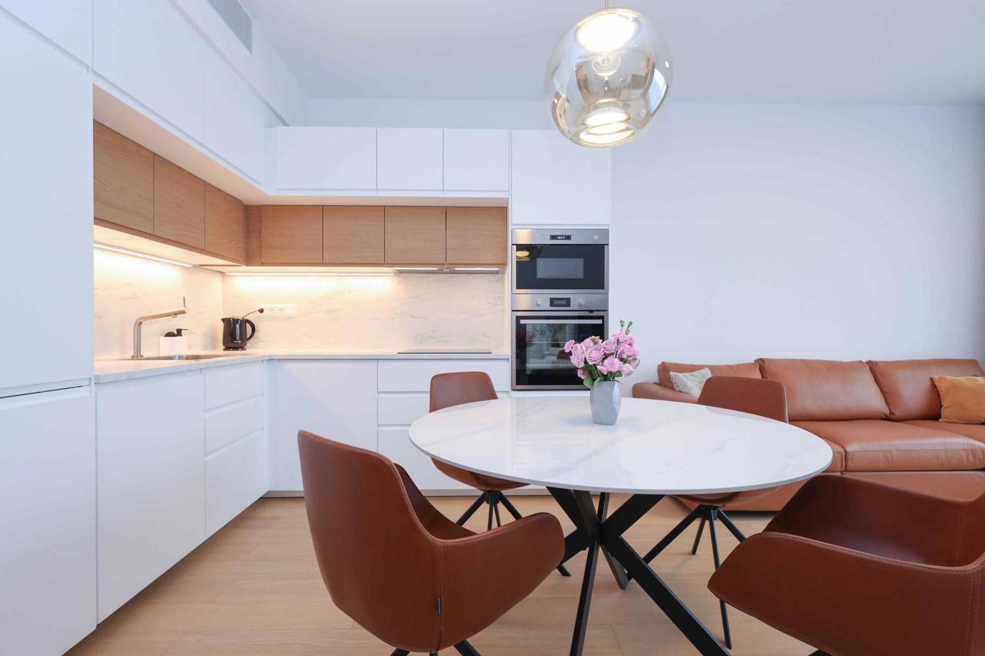Skypark Tower 4, Free Parking And Beautiful Views Pressburg