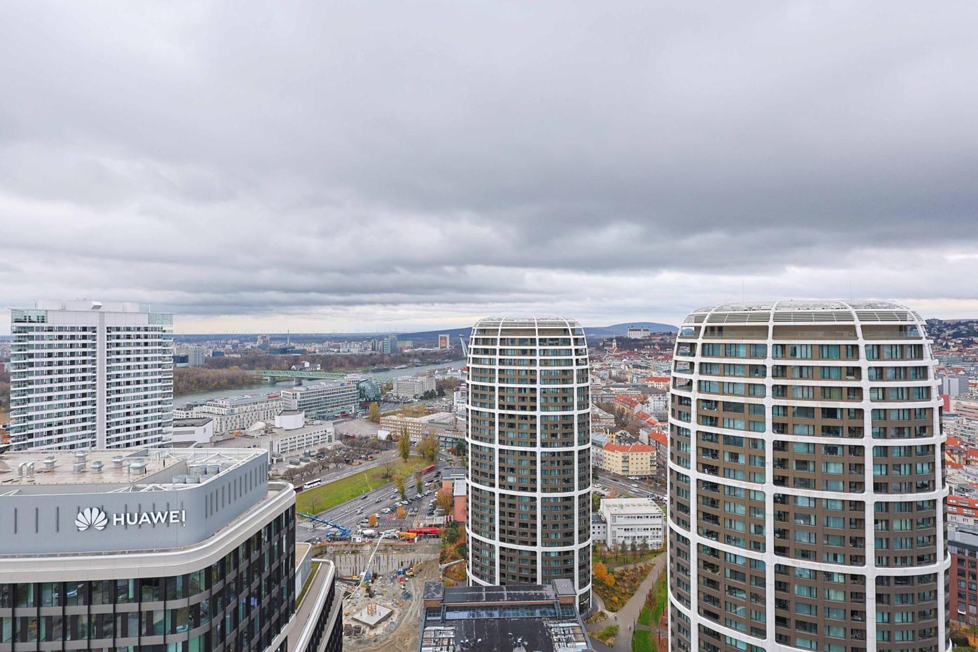 Skypark Tower 4, Free Parking And Beautiful Views Bratislava