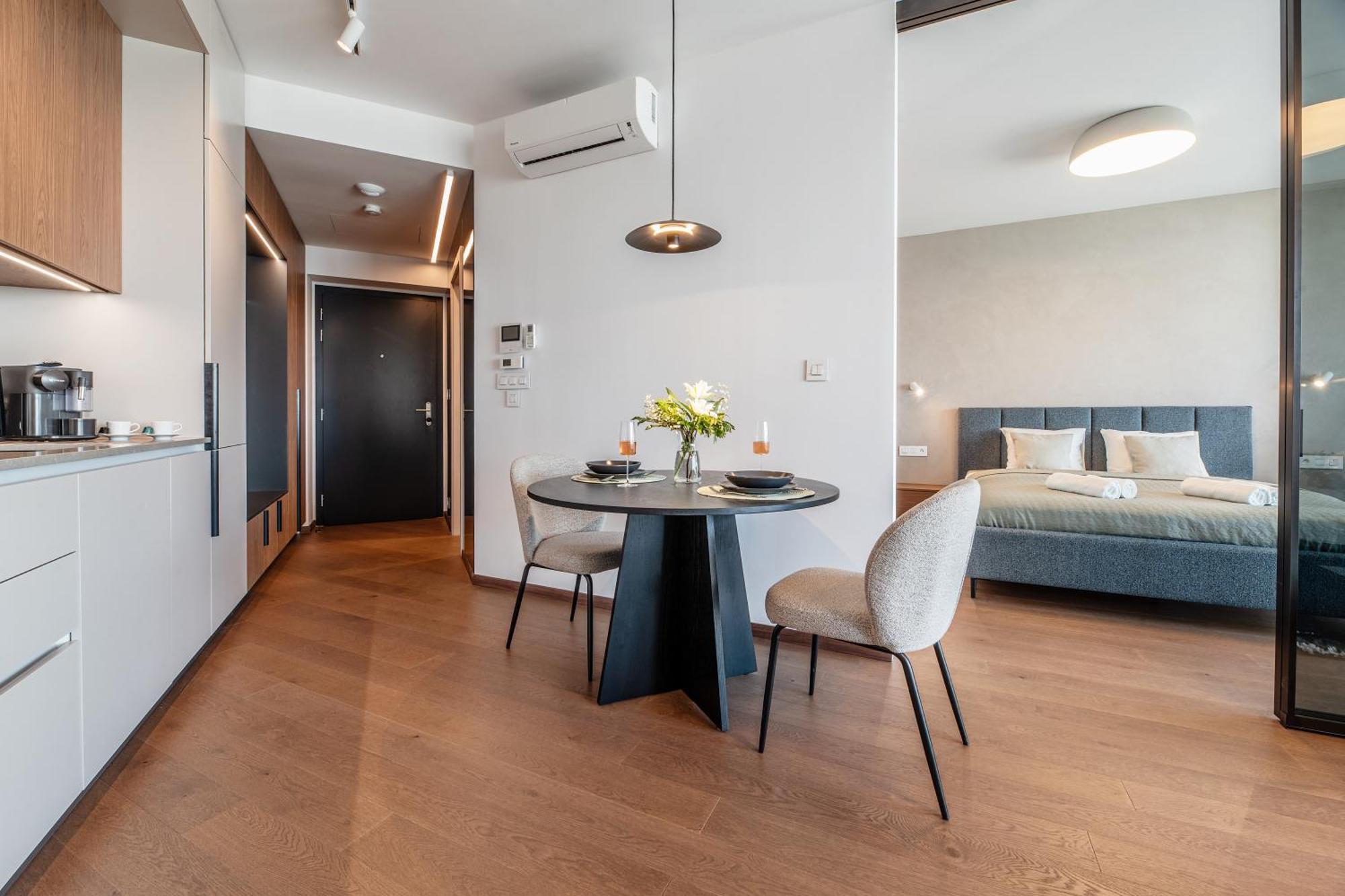 Premium Suite, River & Old Town View,free Parking * Bratislava