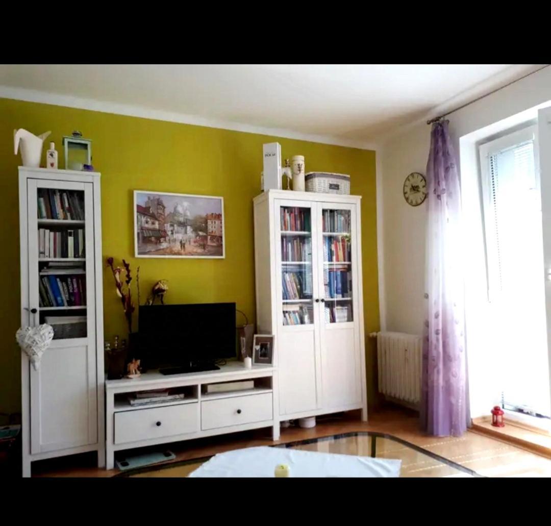 Apartmentbratislavaforu Apartment *