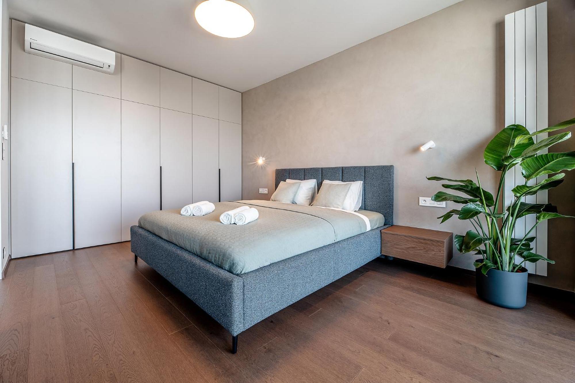 Premium Suite, River & Old Town View,free Parking *