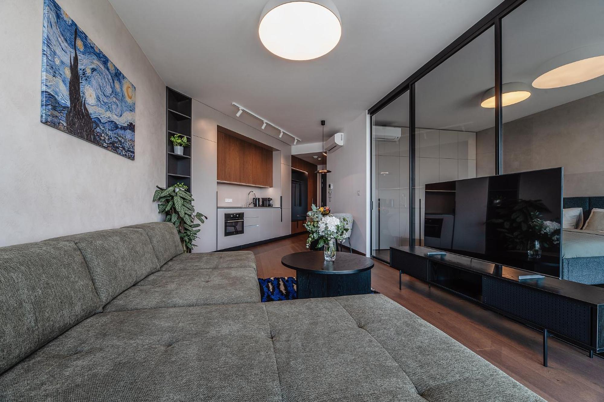 Premium Suite, River & Old Town View,free Parking Apartment Bratislava
