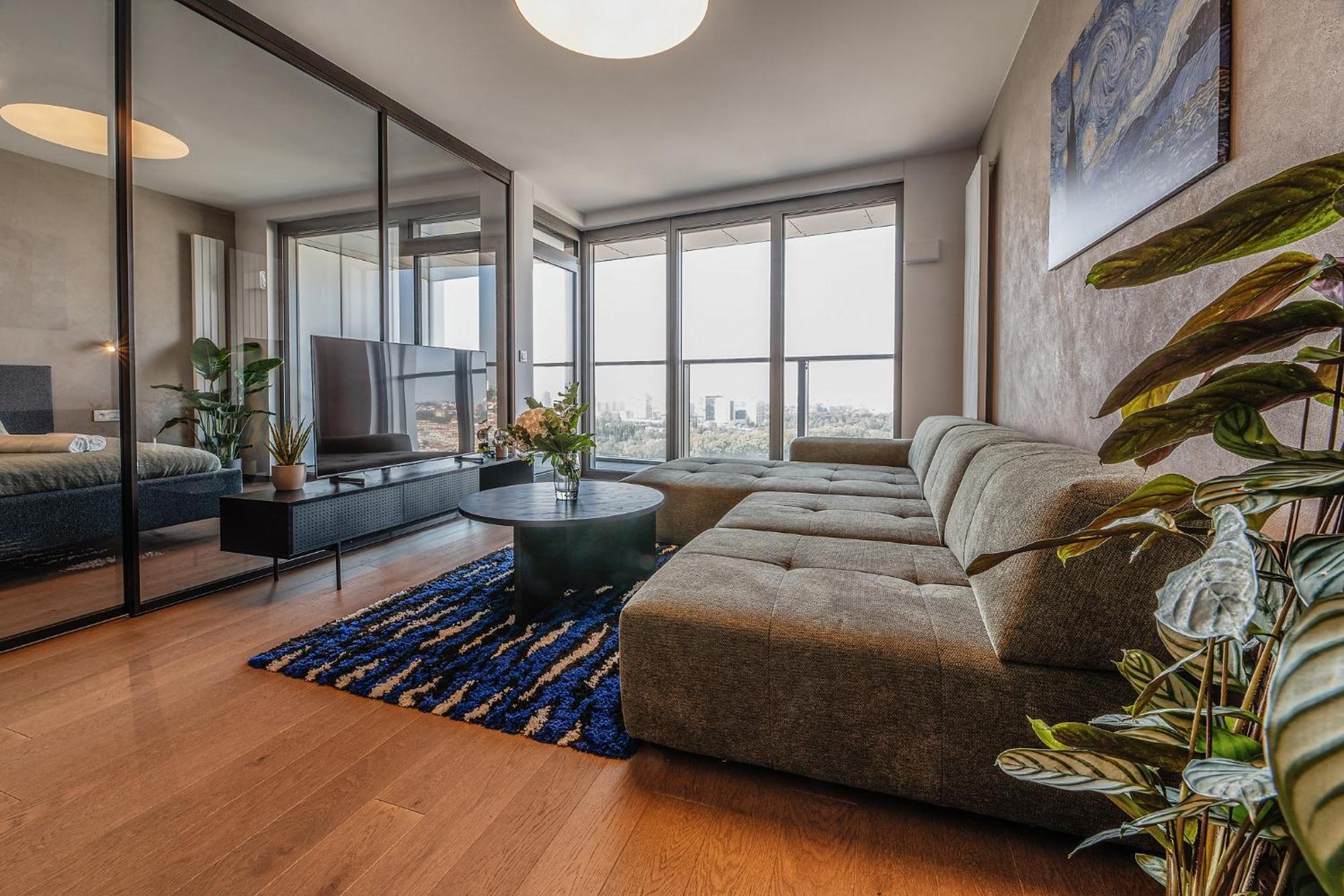 Premium Suite, River & Old Town View,free Parking *