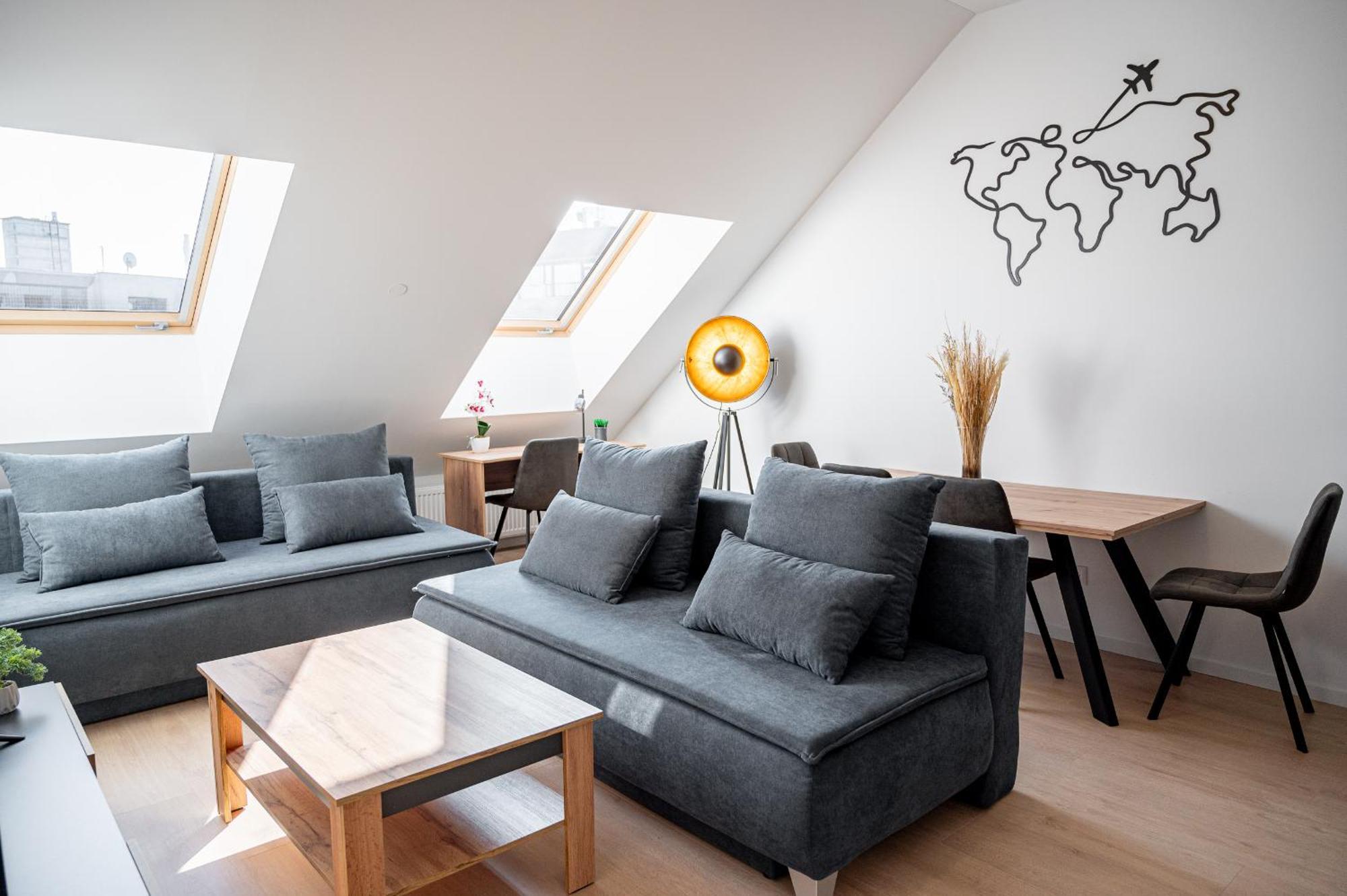 New Cozy In Heart Of Free Garage Parking Apartment Bratislava