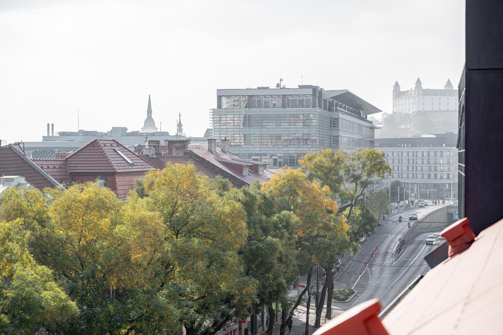 New Cozy In Heart Of Free Garage Parking * Bratislava