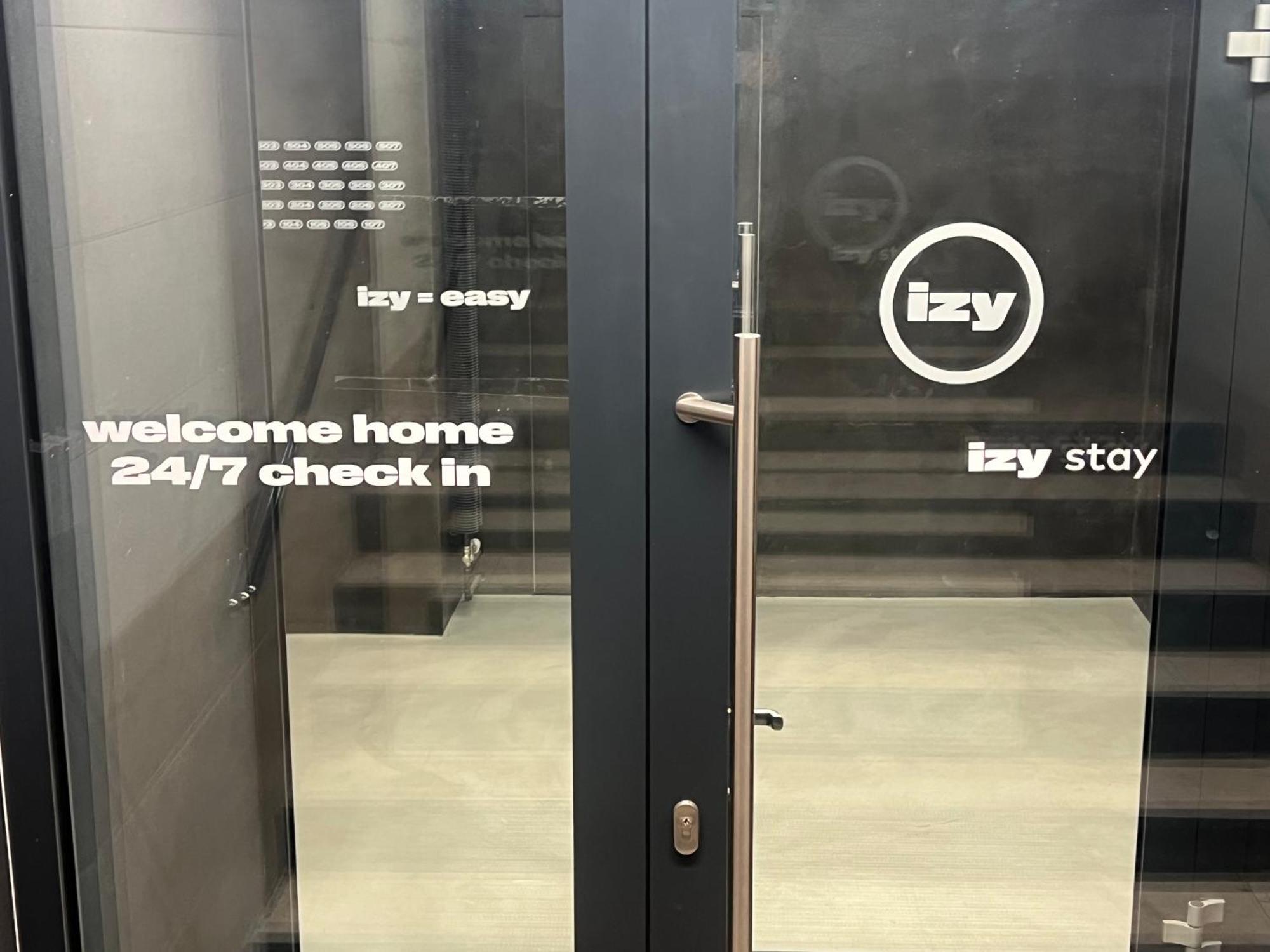 Hostel Izy