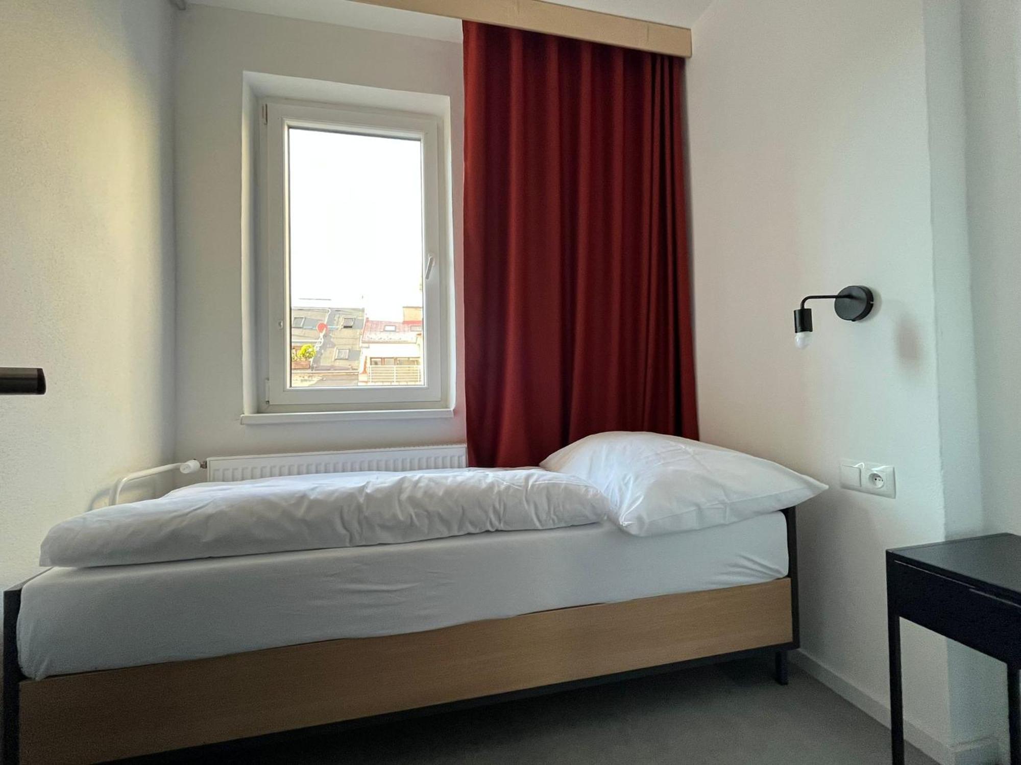 Izy Hostel