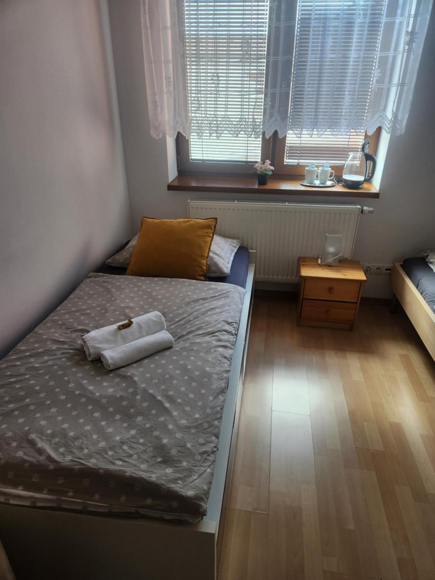 Hotel Radio