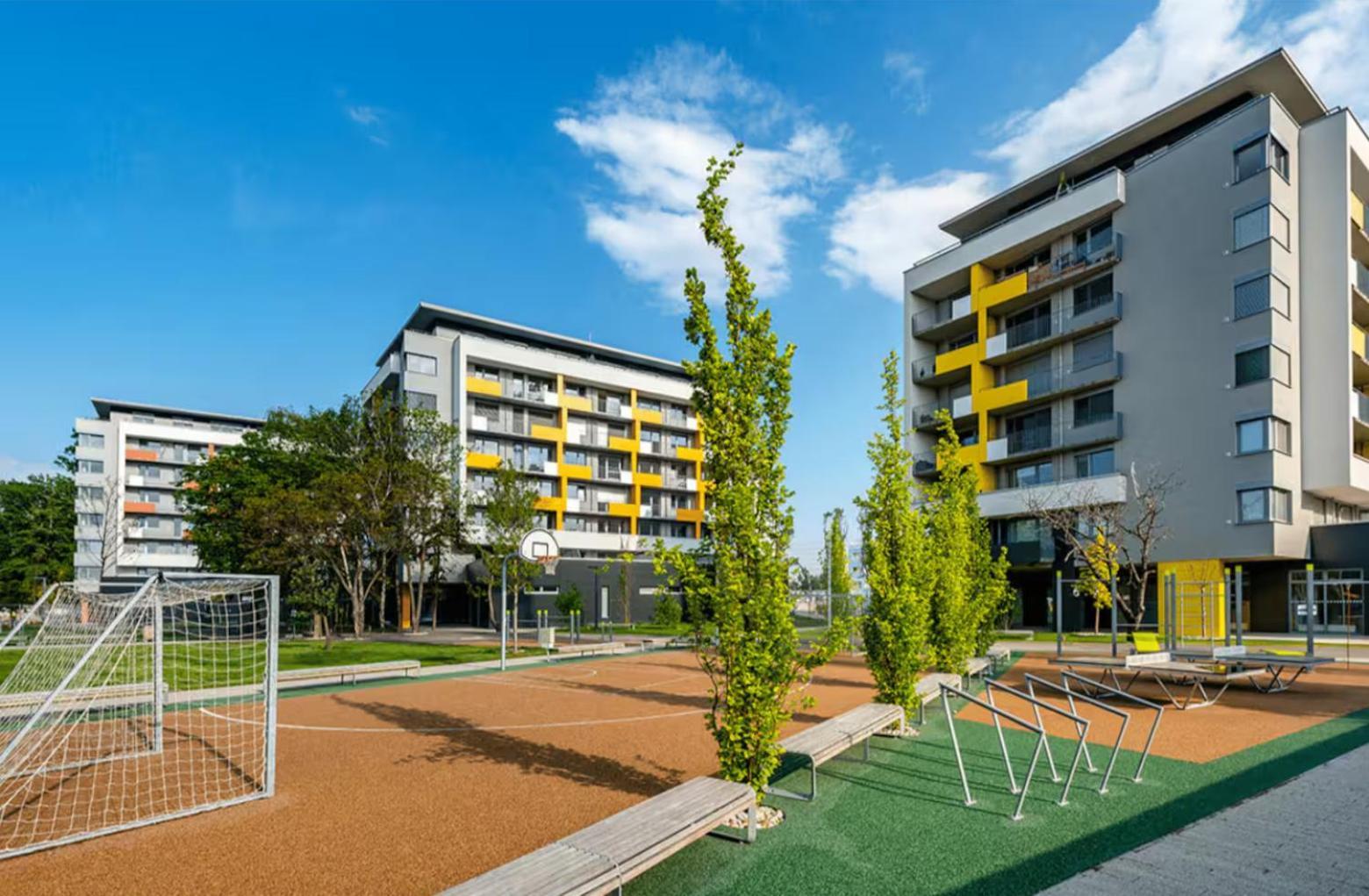 Modern 2-bedroom In The Heart Of *