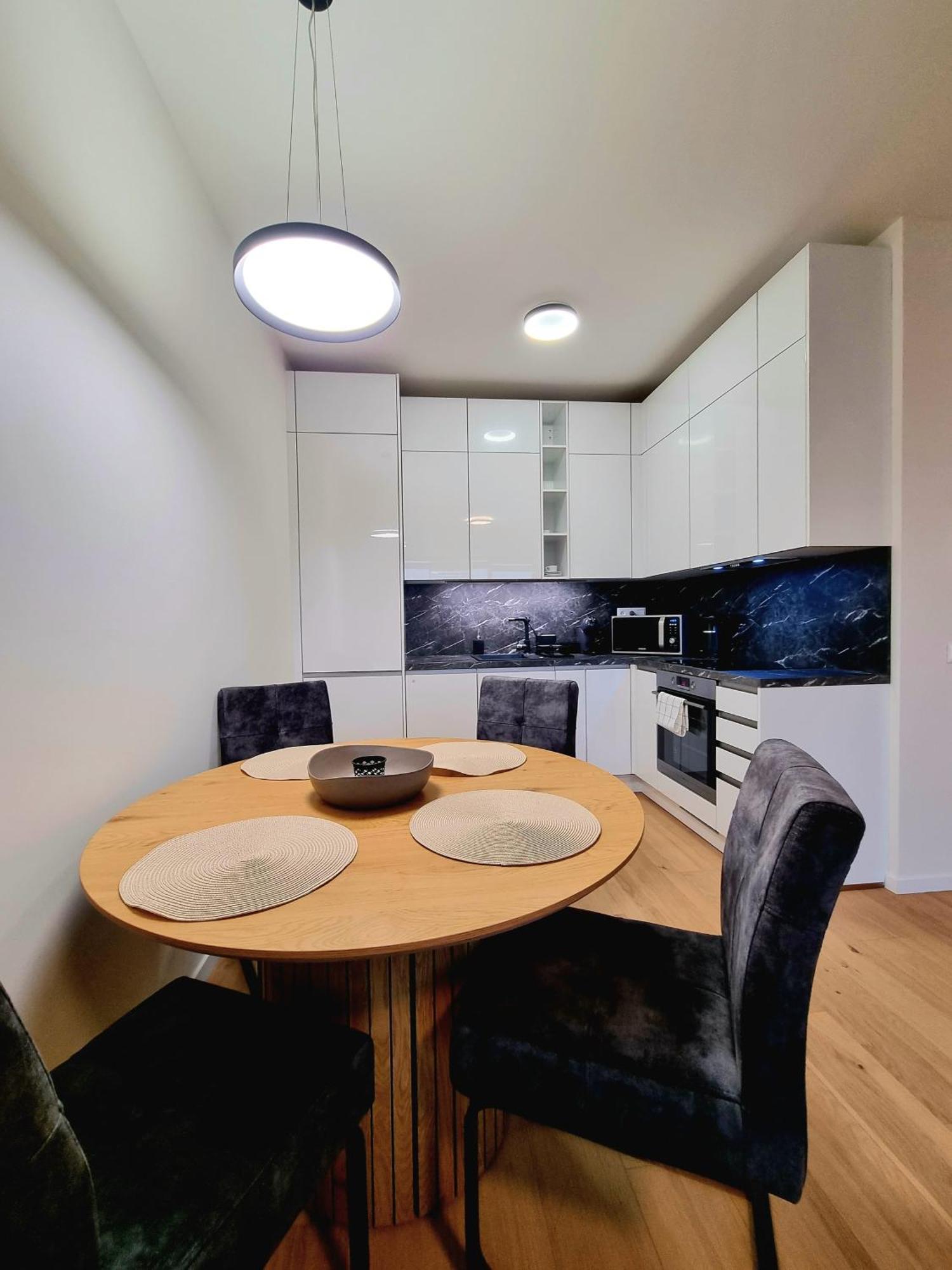 Brand New Luxury Flat, Big Balcony, Free Parking Bratislava