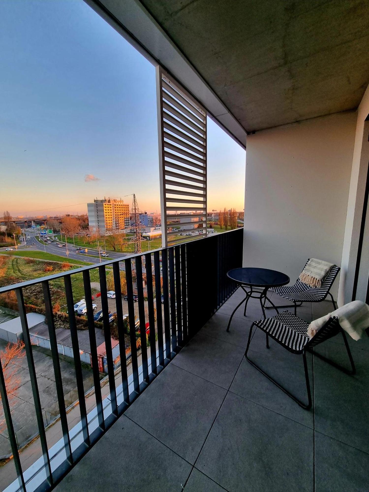 Apartamento Brand New Luxury Flat, Big Balcony, Free Parking