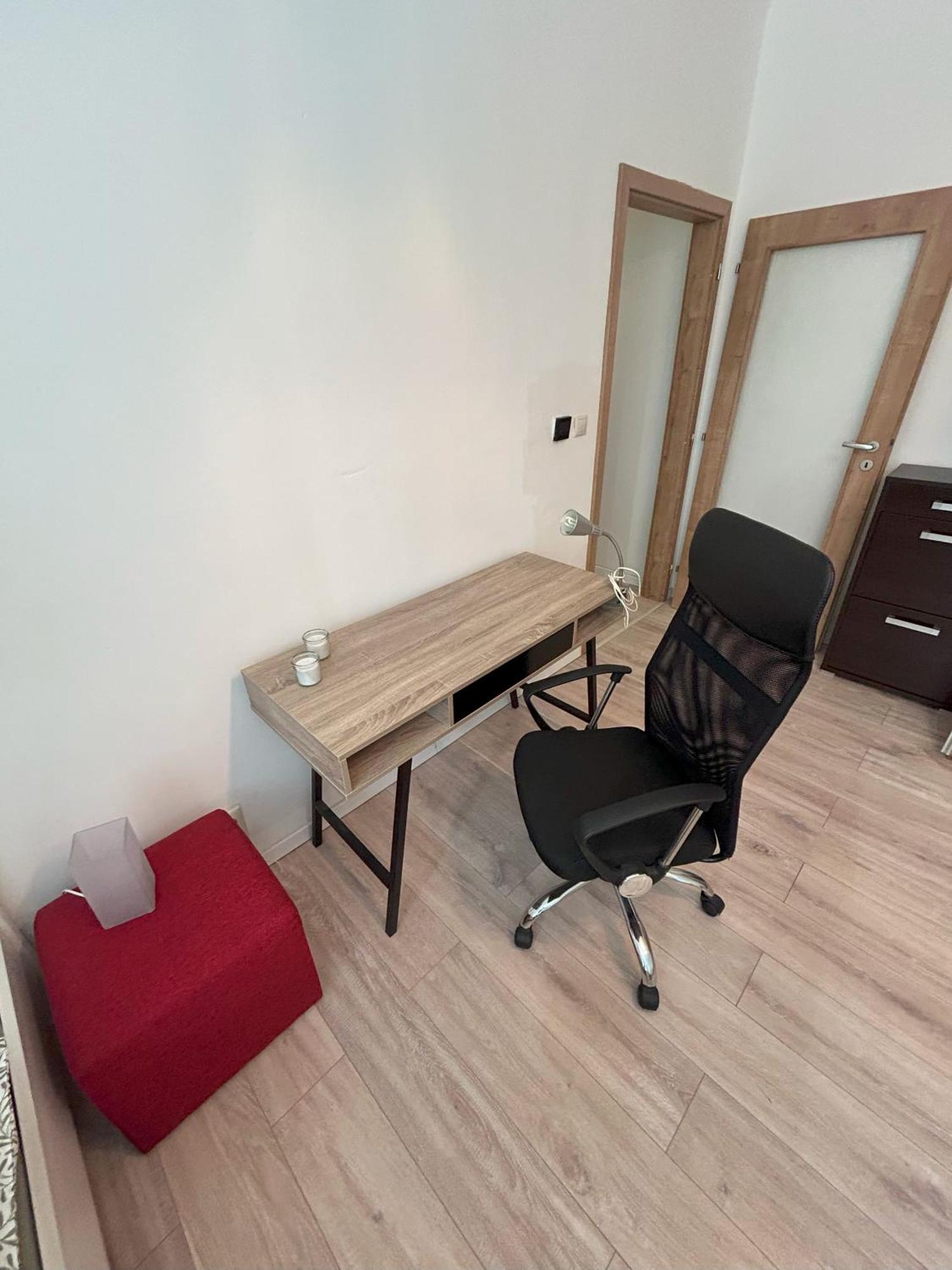 Ceska 23 Apartment *