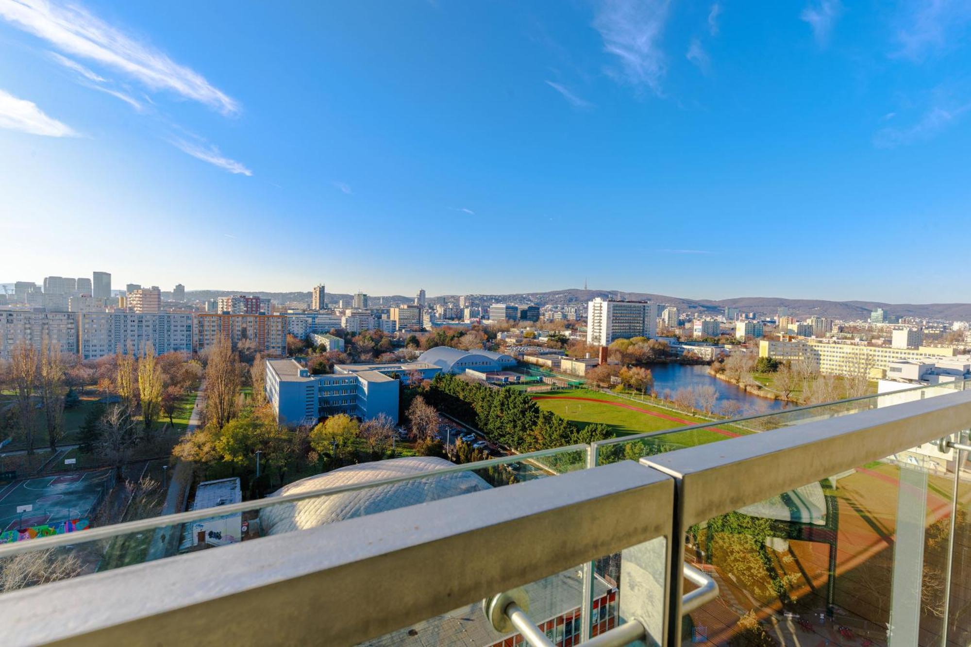 Sunny With Amazing Terrace On The 13th Floor Near Center * Bratislava