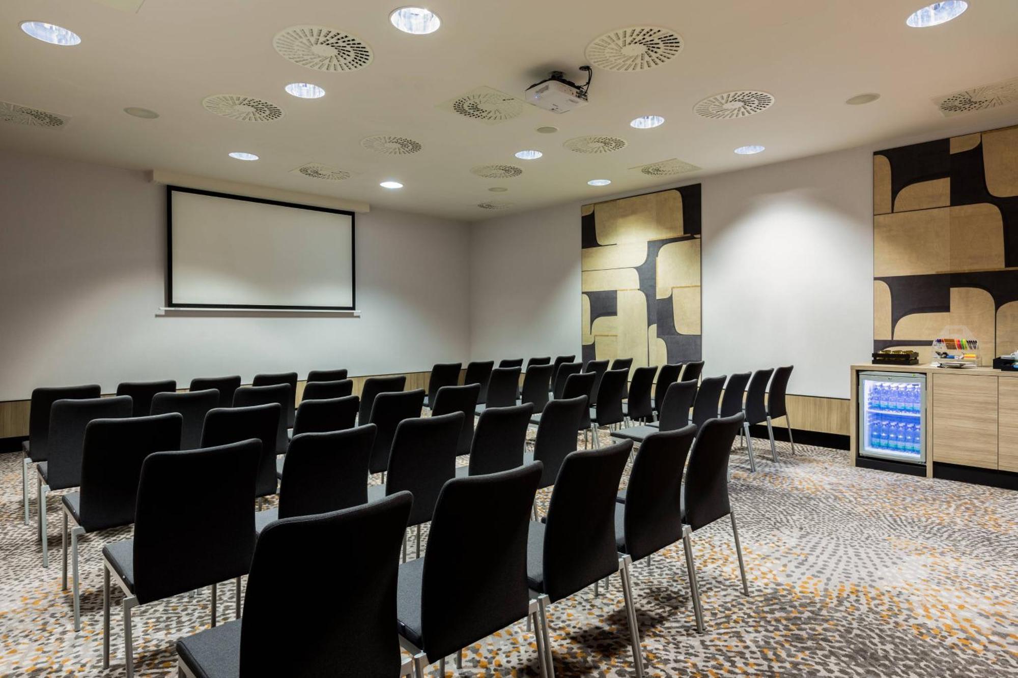 Hotel Ac By Marriott Old Town 4*