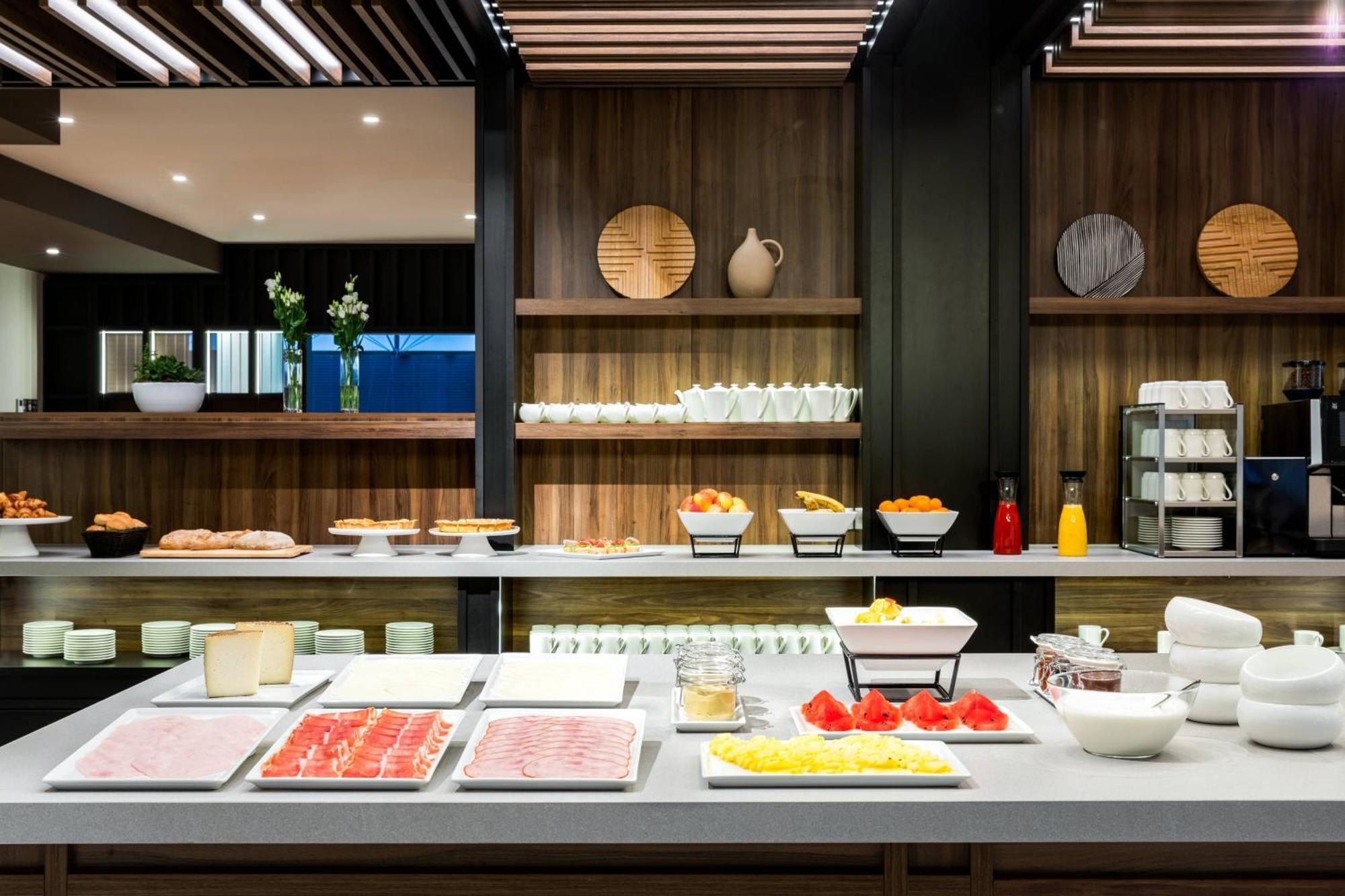 Ac By Marriott Old Town 4* Bratislava