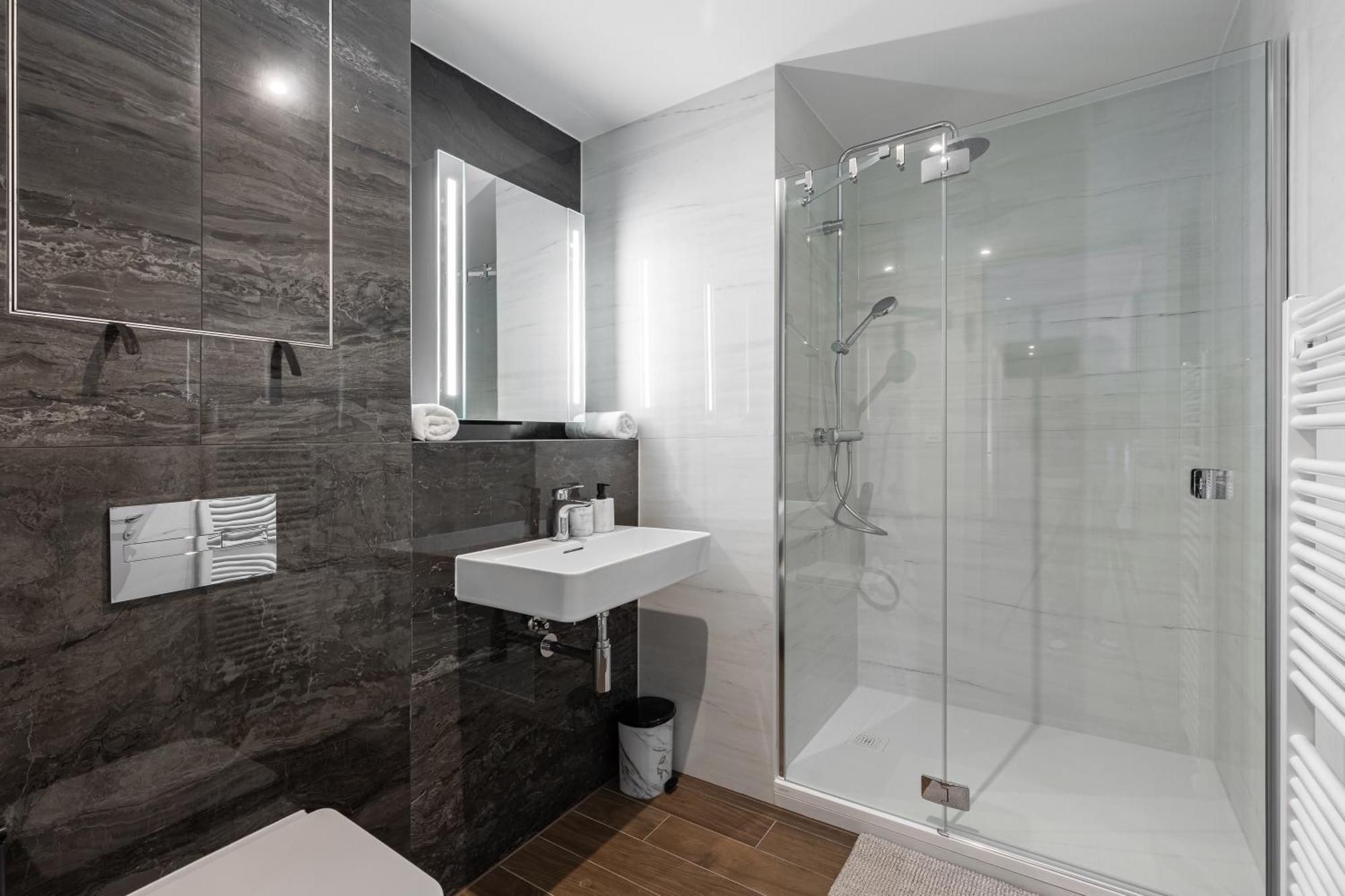 Eurovea Tower - Luke Danube 24 Apartment *