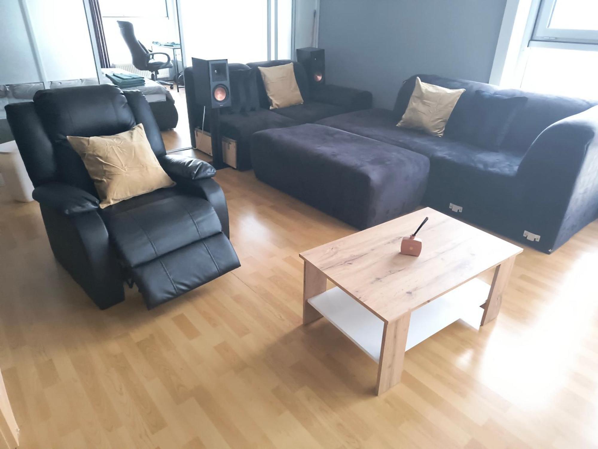 Pretty Nice View Apartment Near Danube River, Free Parking Apartment *