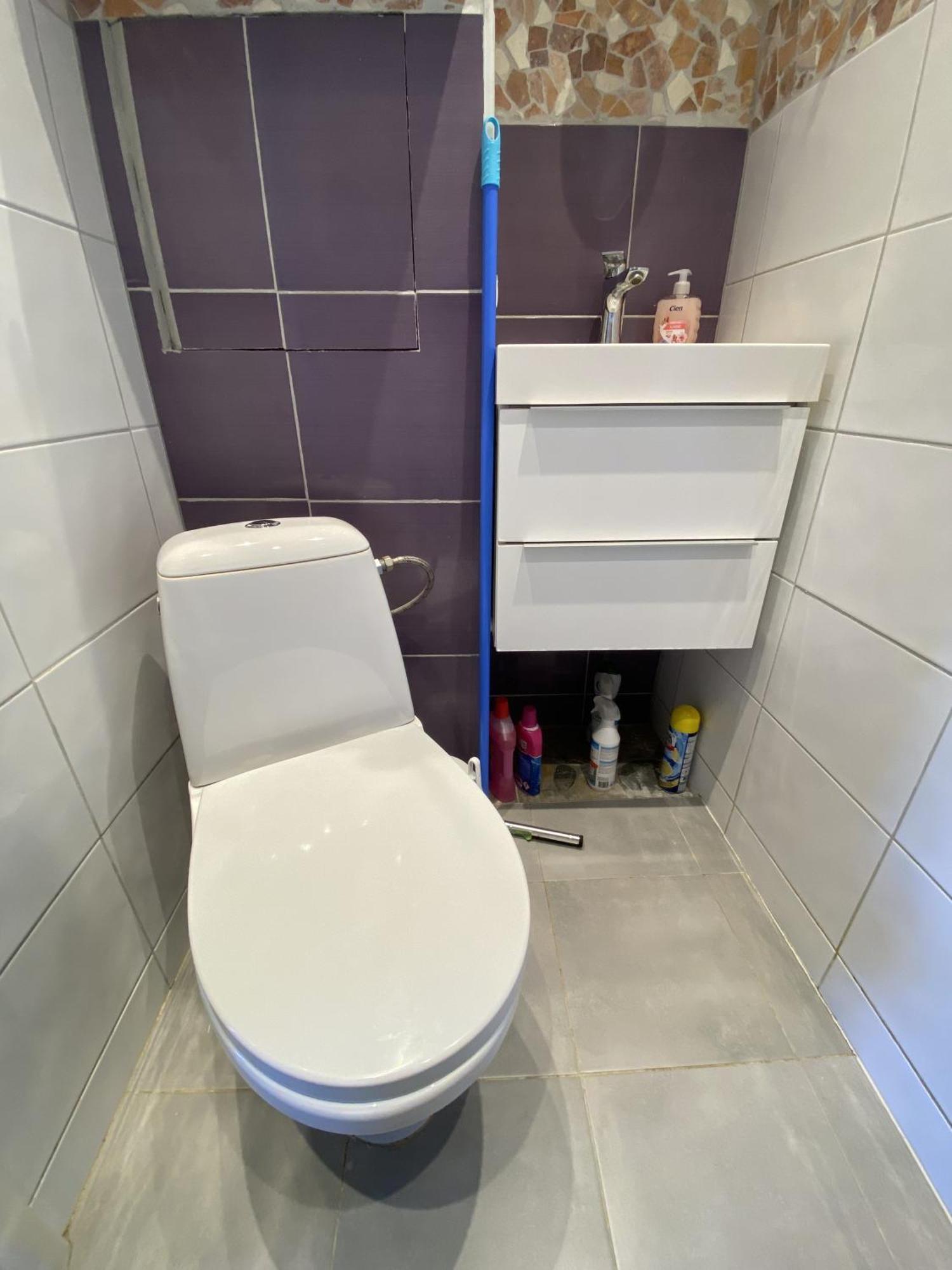 20 Minutes From Center W Coffee, Tea, Tv, And Parking Appartamento *