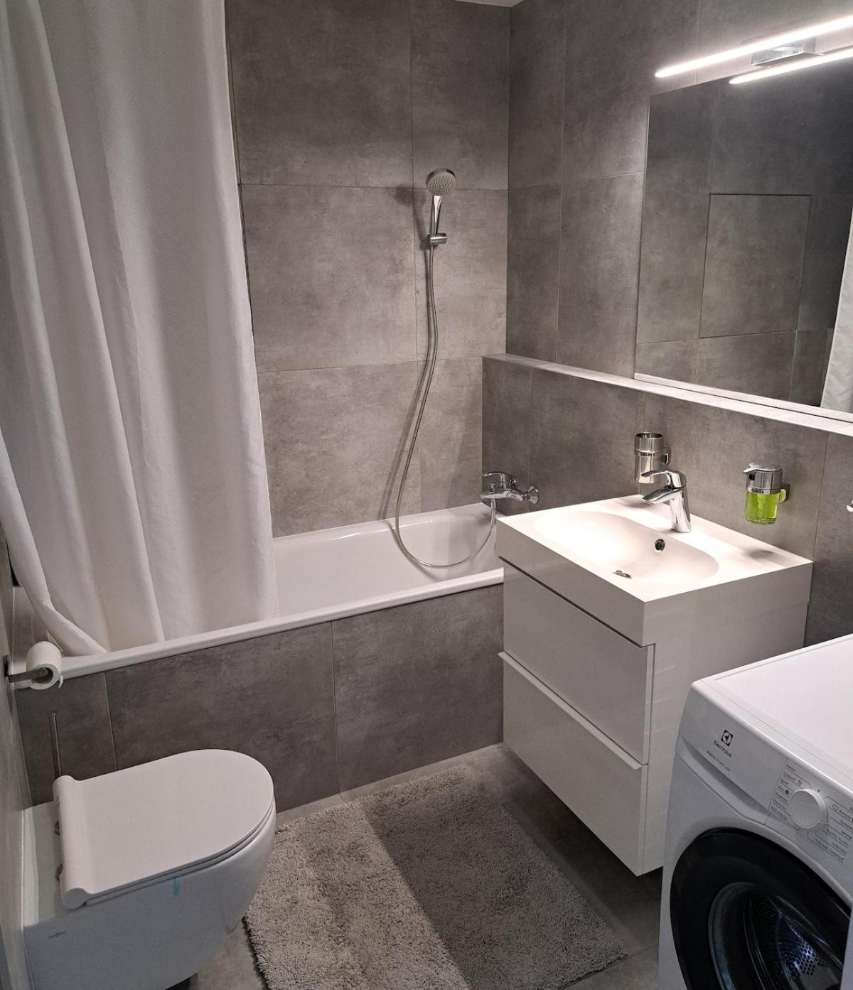 Apartment Modern In Location Bratislava
