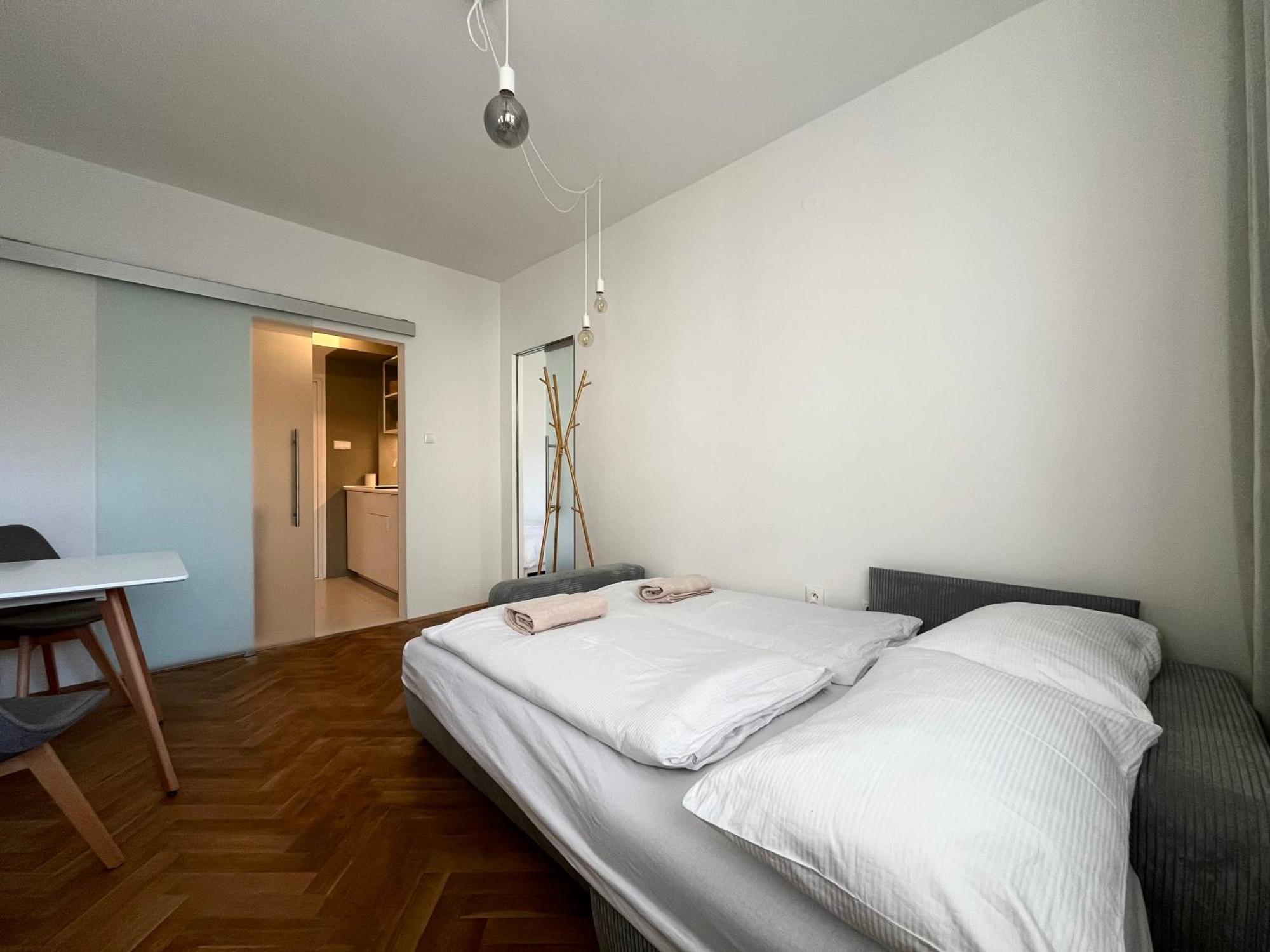 Apartment Sunny Near Centre Bratislava