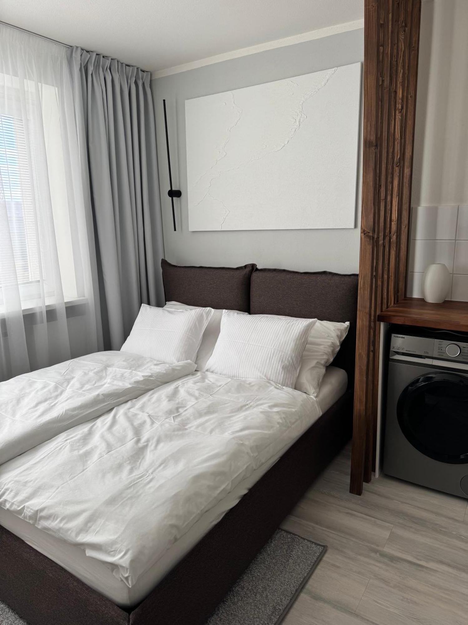 Modern In The Center Apartment *