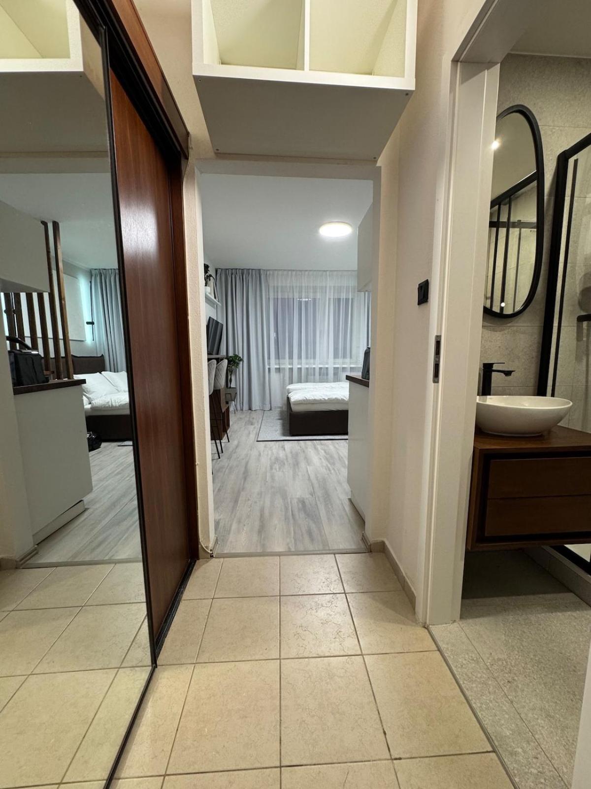 Apartment Modern In The Center Bratislava