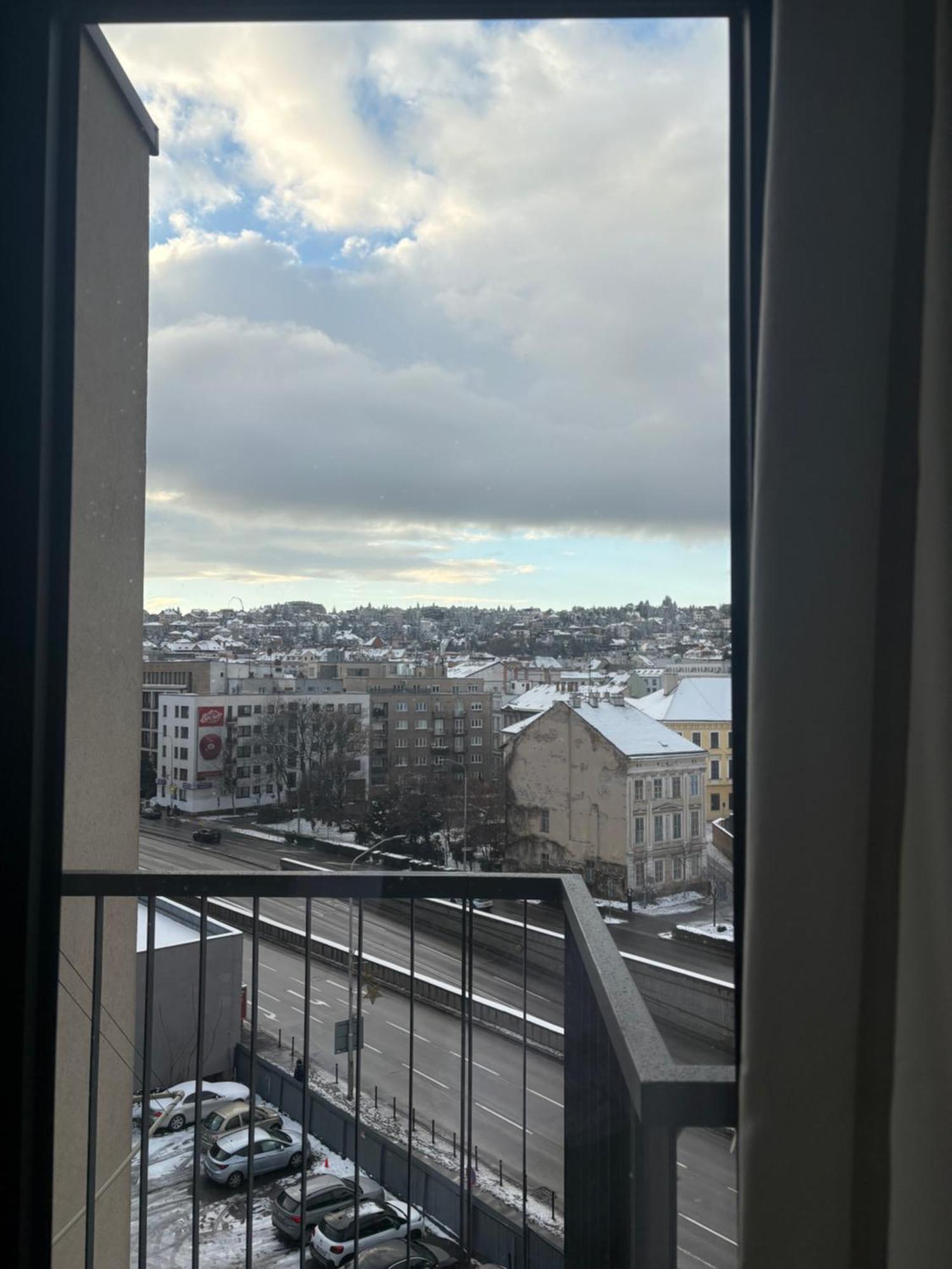 Apartment Happy Blue Downtown Center Bratislava