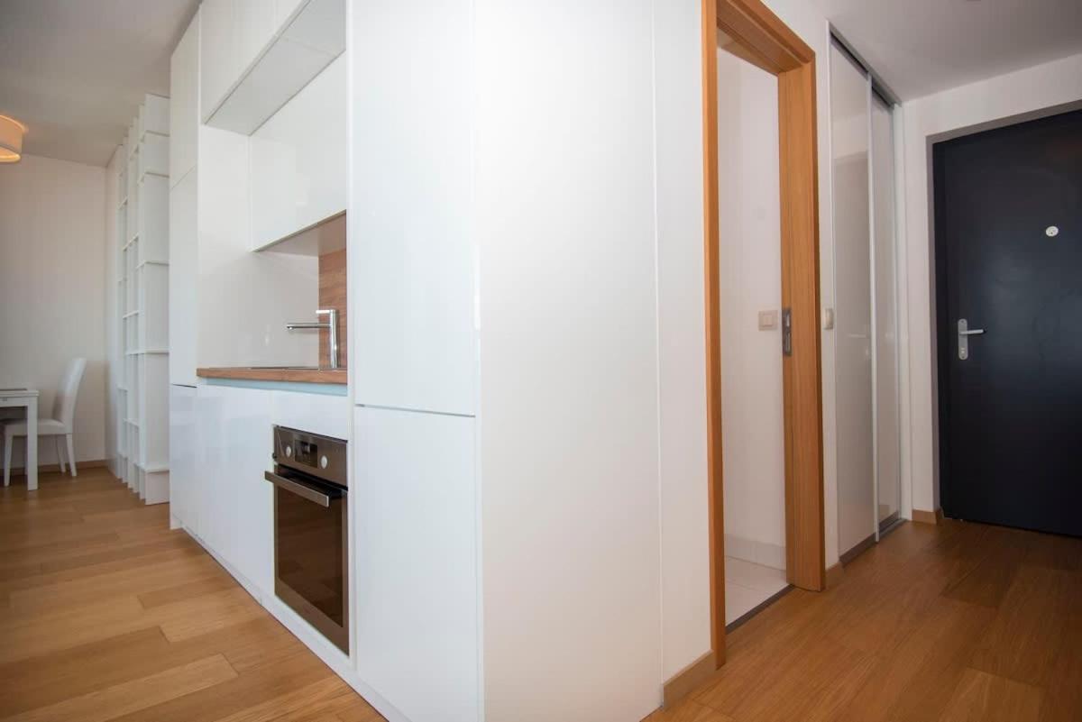 Luxury 1bdrm On The 28th Floor * Bratislava