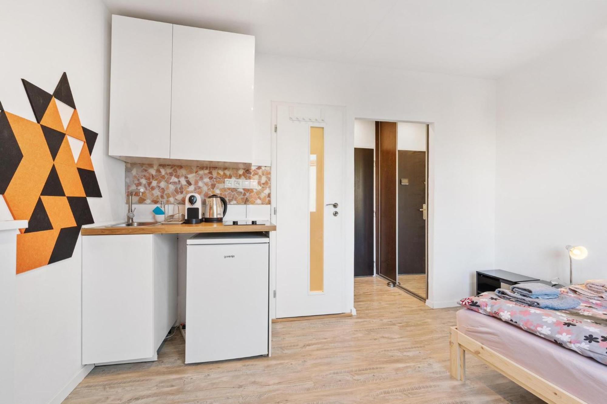 Appartamento 20 Minutes From Center W Coffee, Tea, Tv, And Parking Bratislava