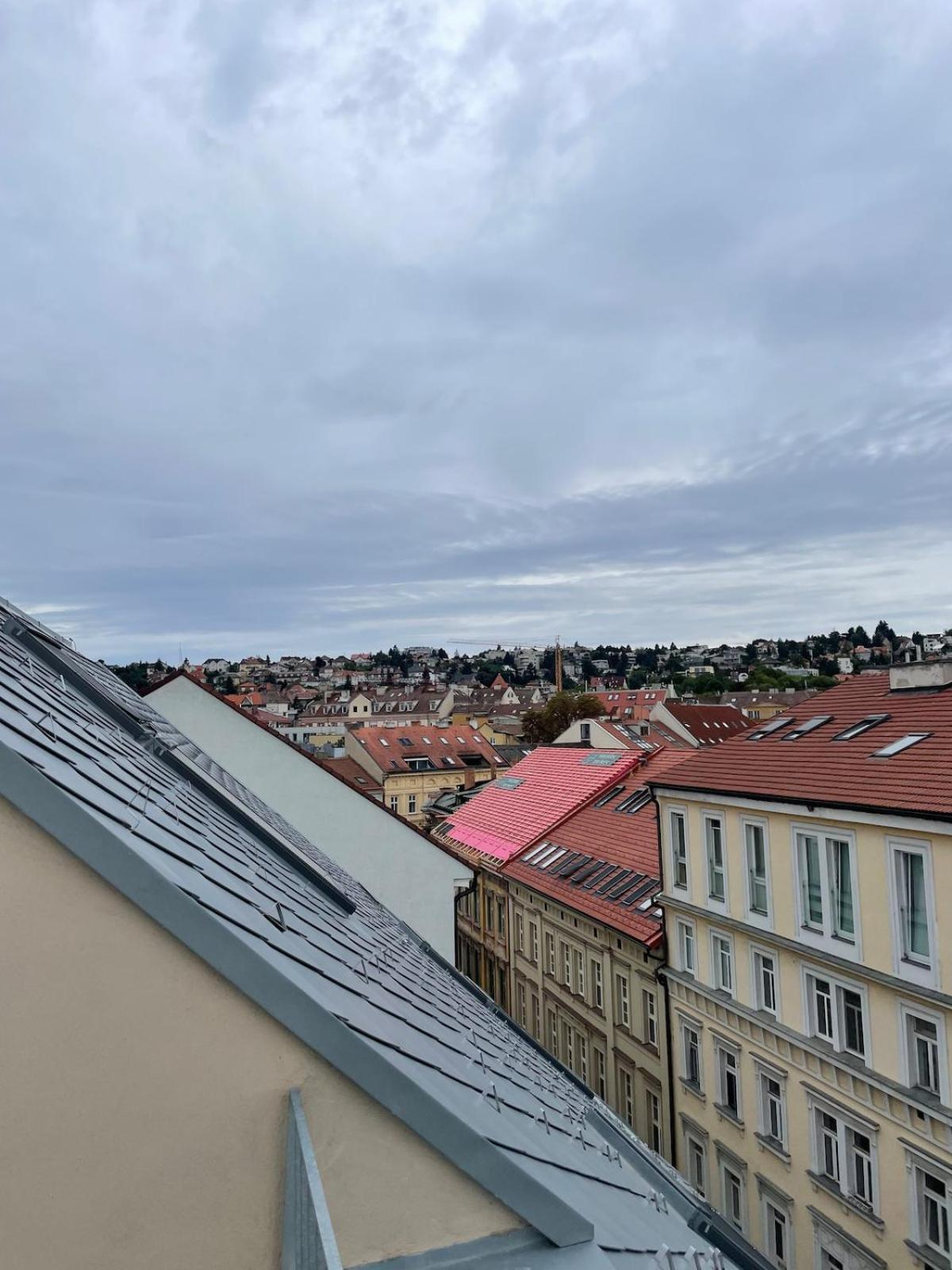 Apartment Modern Rooftop - Terrace, Coffee, Wifi Bratislava
