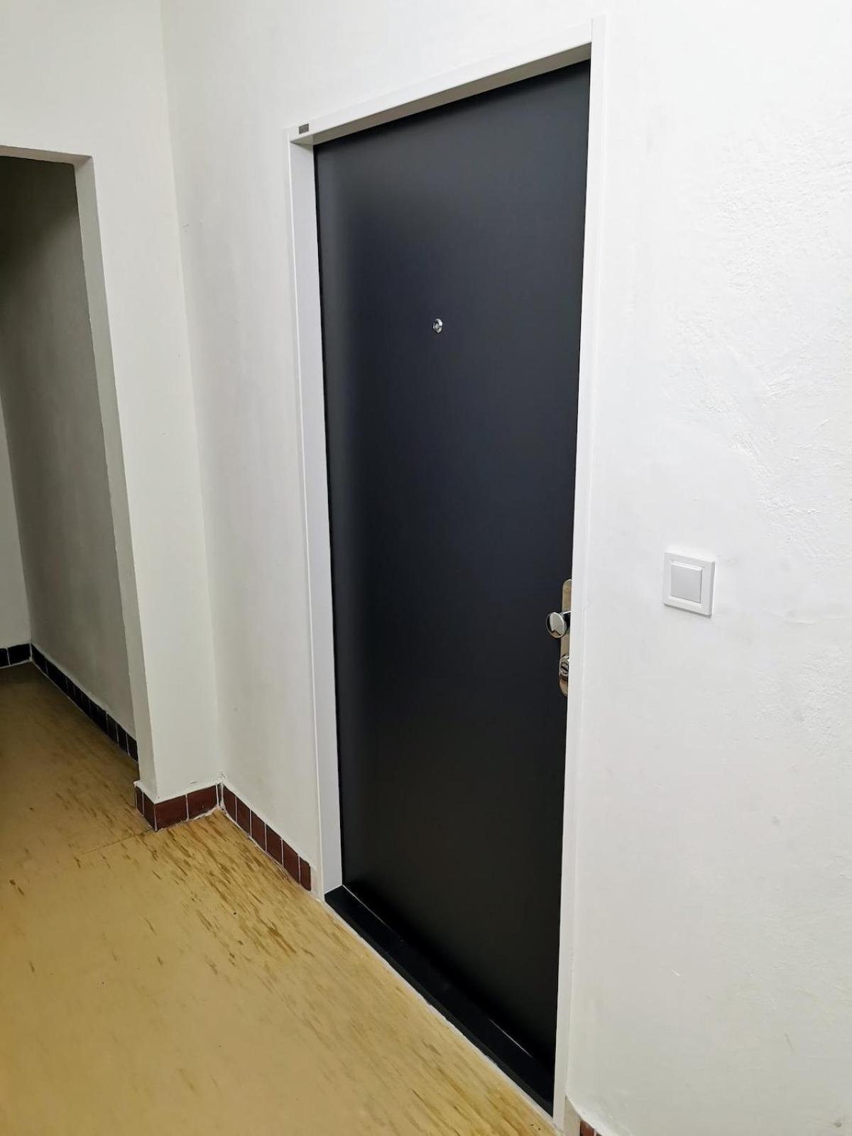 Apartment Halova *